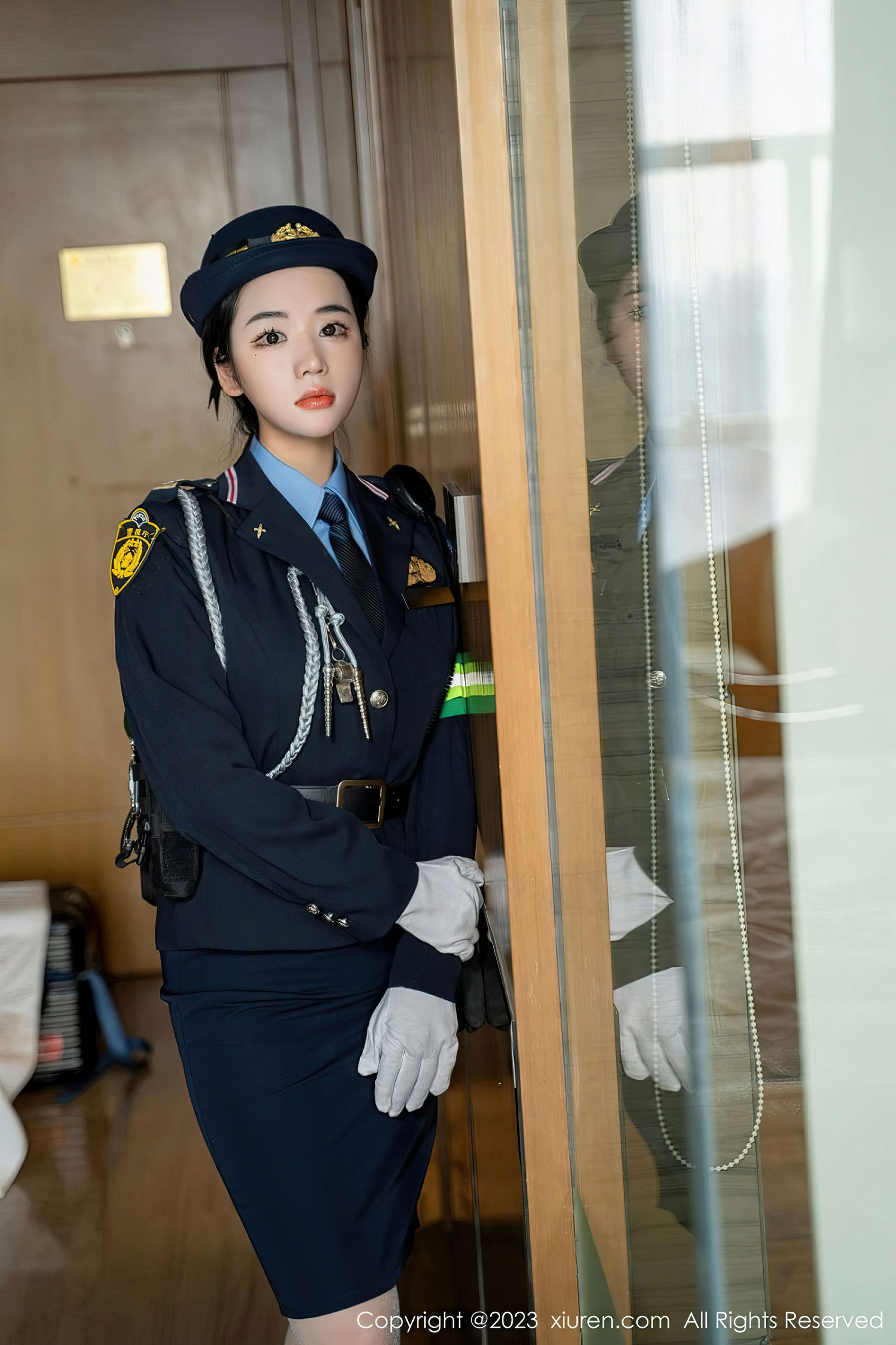 [秀人XiuRen] 2023.03.30 No.6497 汐汐爱吃草莓_第4张