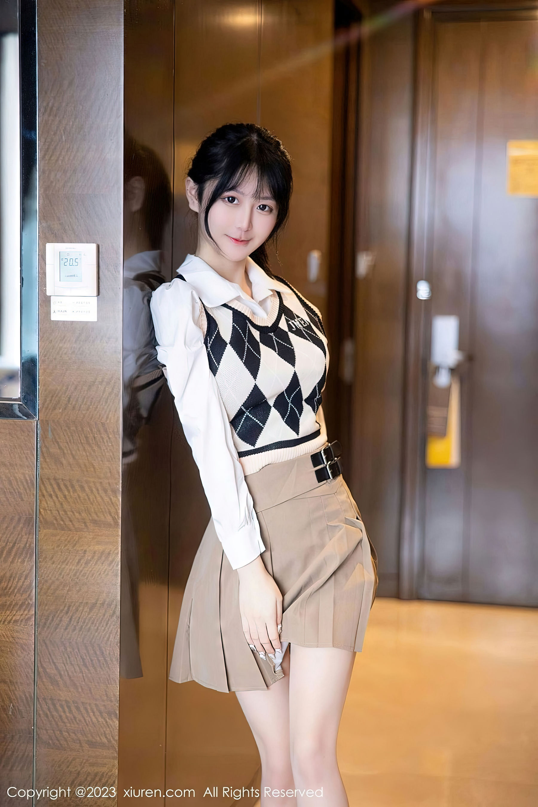 [秀人XiuRen] 2023.02.27 No.6329 谢小蒽_第5张