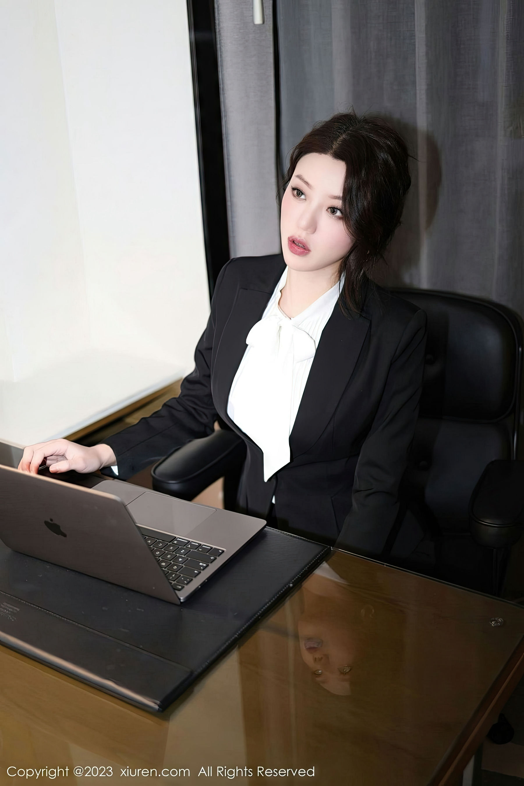 [秀人XiuRen] 2023.03.01 No.6342 米娜_第2张