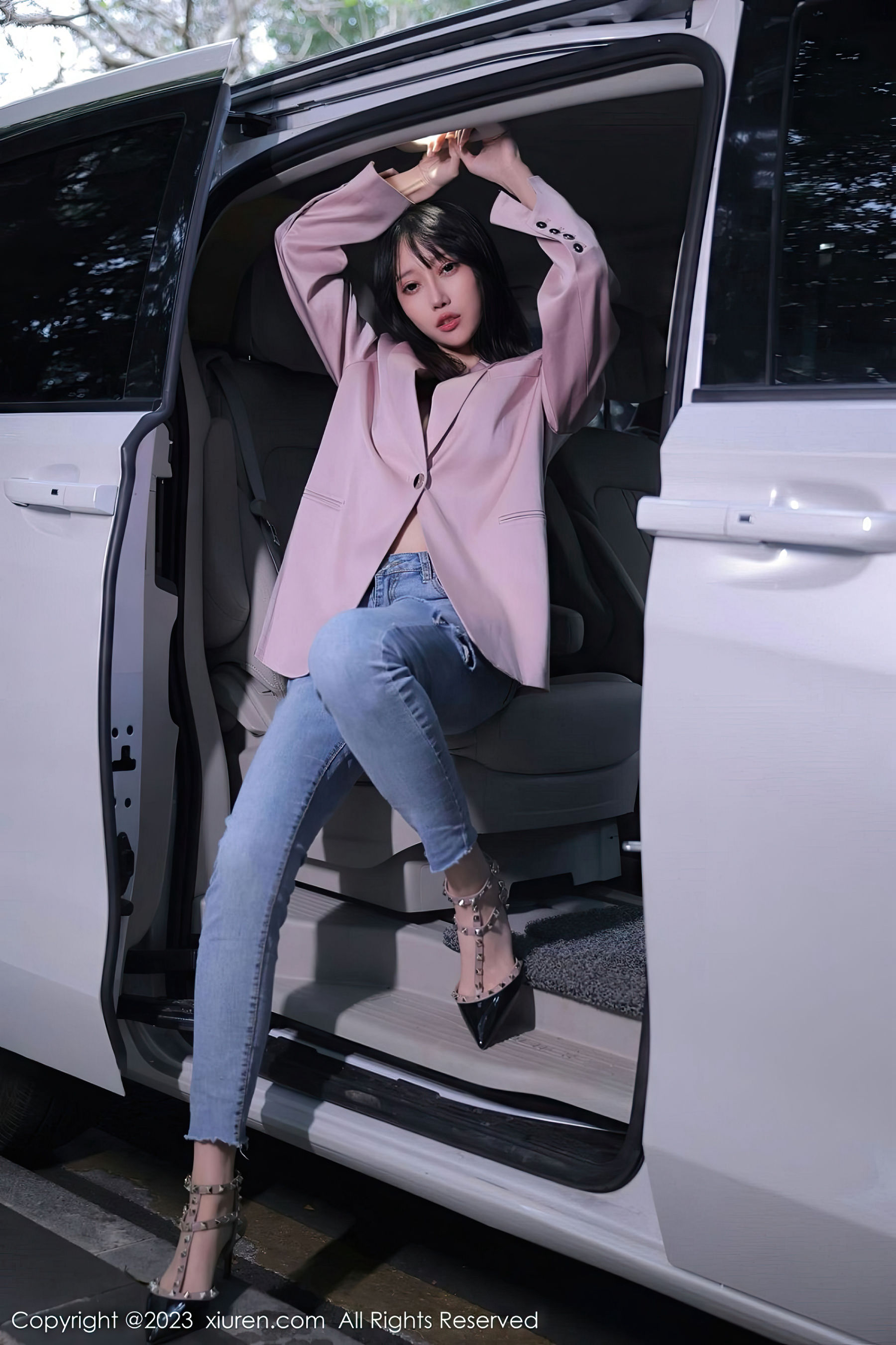 [秀人XiuRen] 2023.03.03 No.6355 玥儿玥_第4张