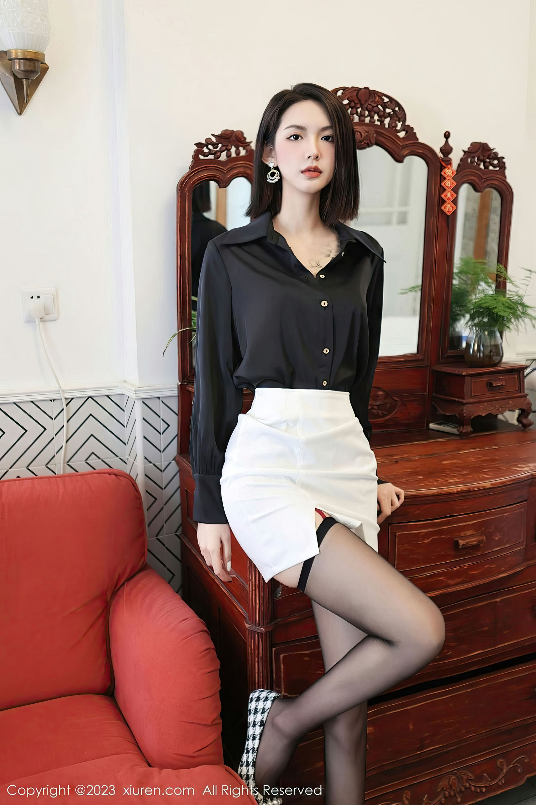 [秀人XiuRen] 2023.03.03 No.6356 乔一一_第2张