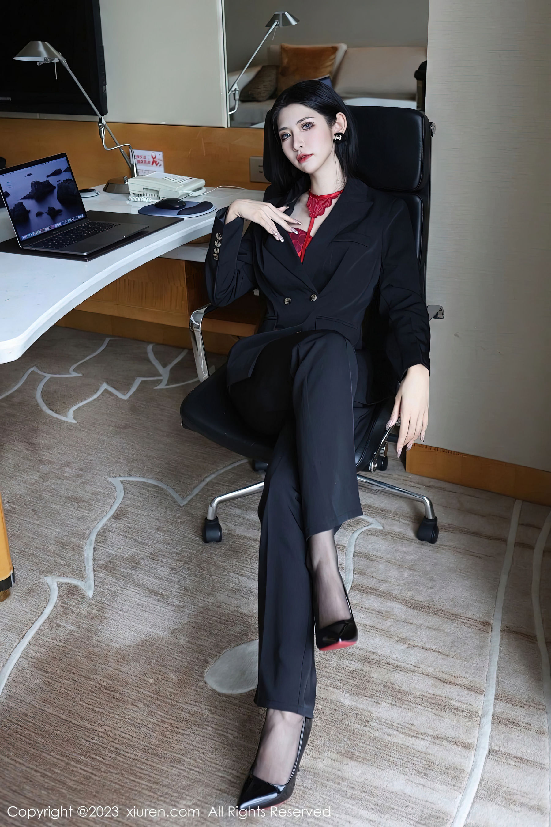 [秀人XiuRen] 2023.03.13 No.6402 依娜_第2张