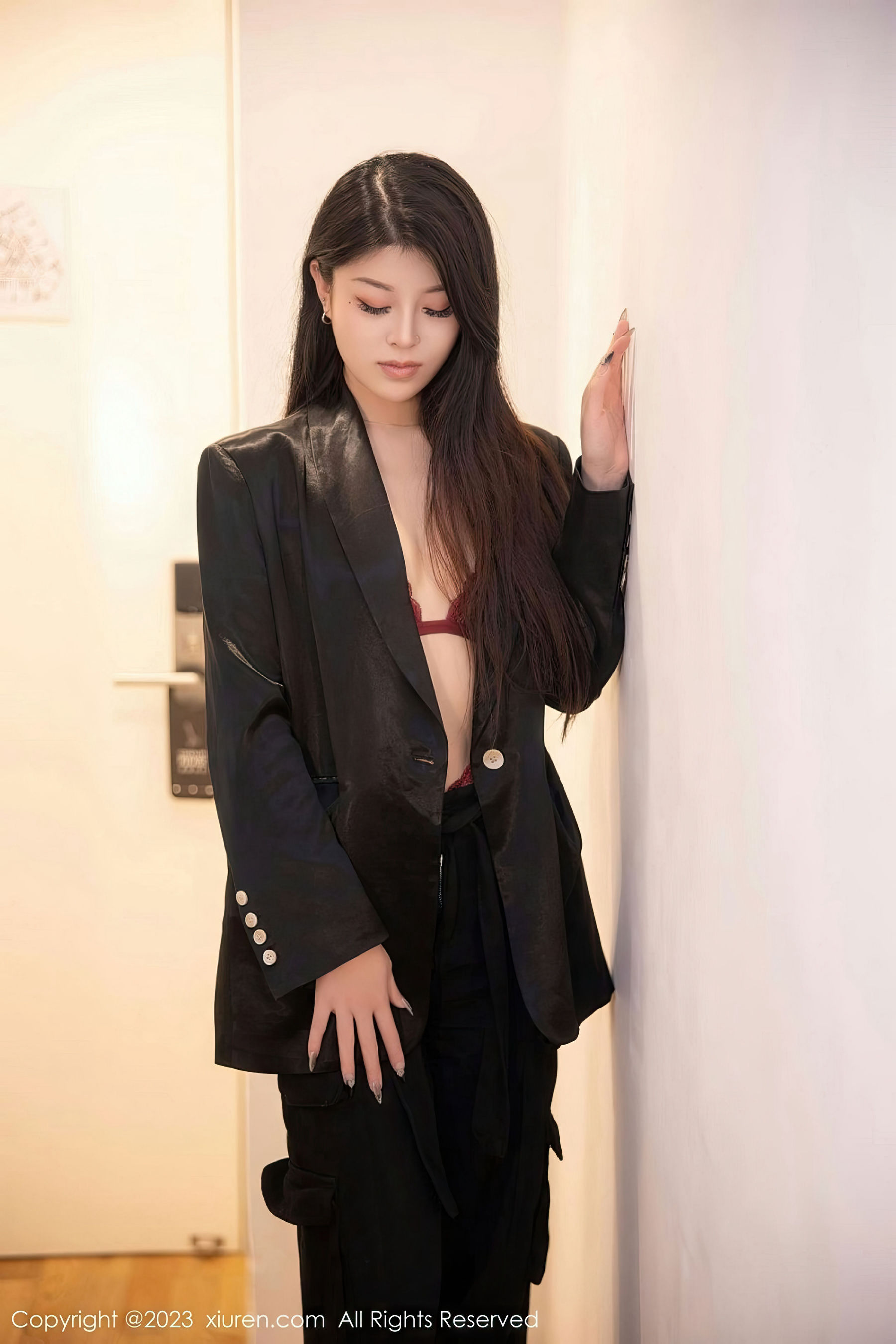 [秀人XiuRen] 2023.03.14 No.6409 四月月_第3张