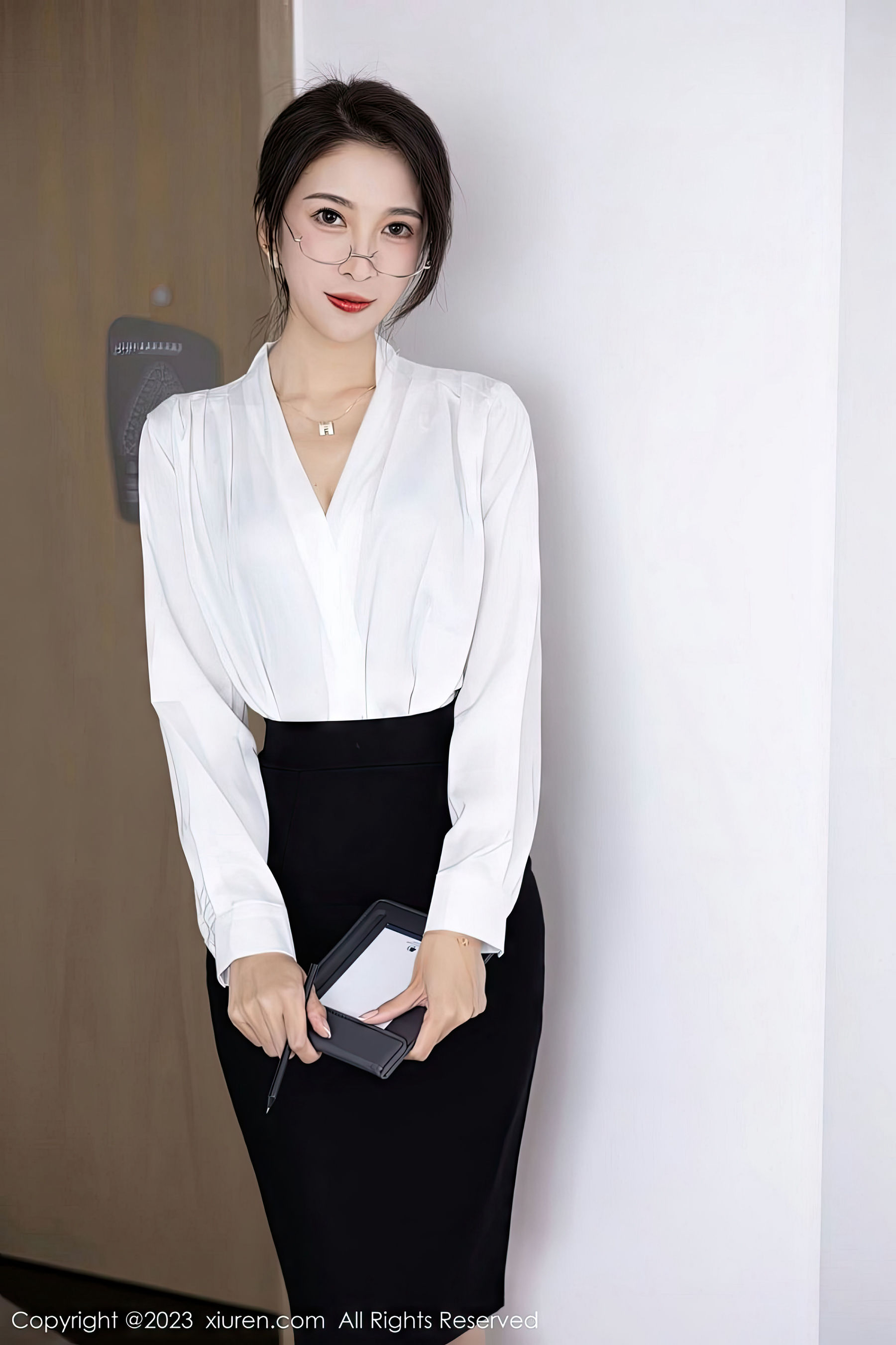 [秀人XiuRen] 2023.03.20 No.6439 林乐一_第2张