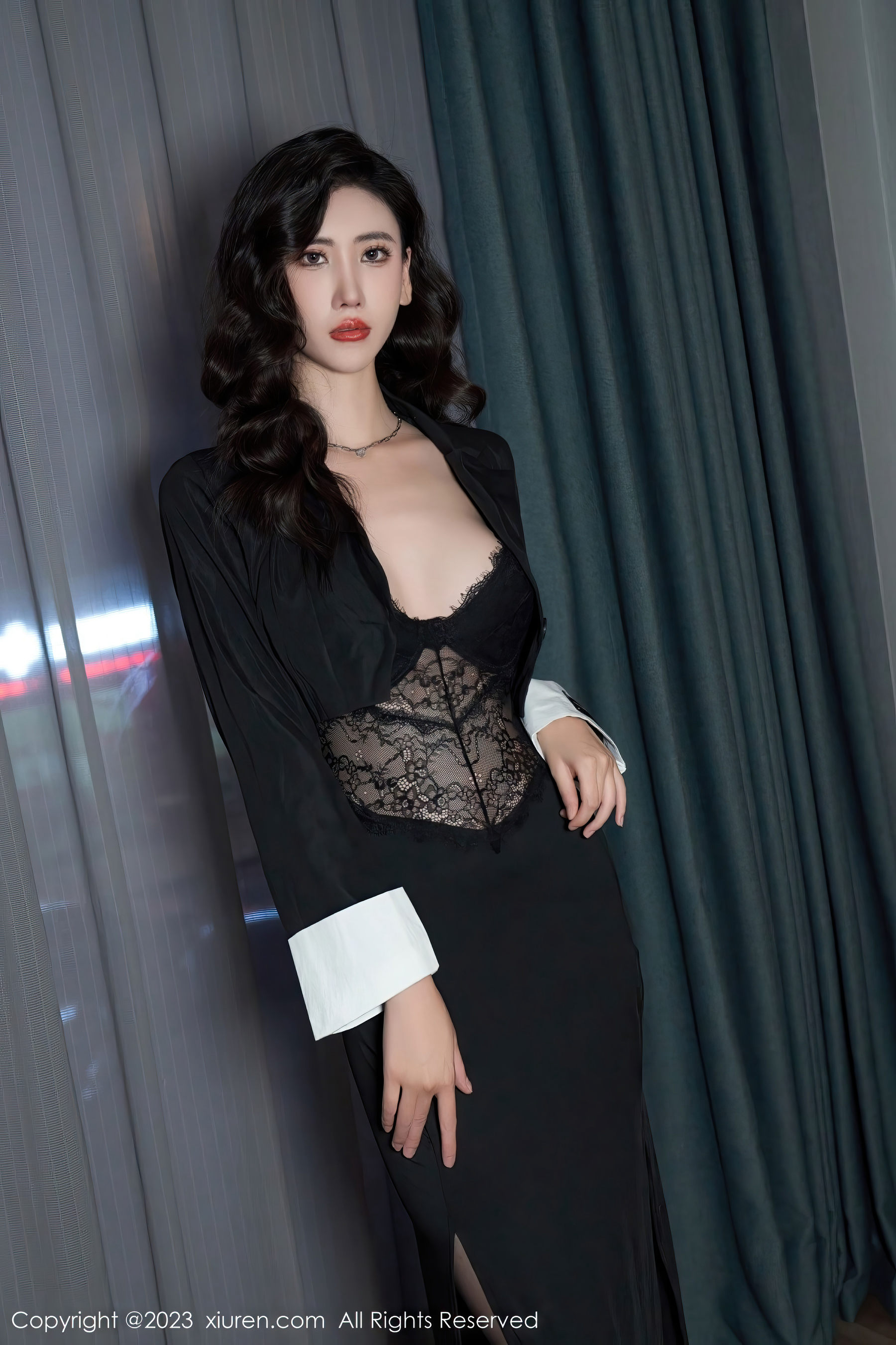 [秀人XiuRen] 2023.06.27 No.6979 章芃芃_第4张