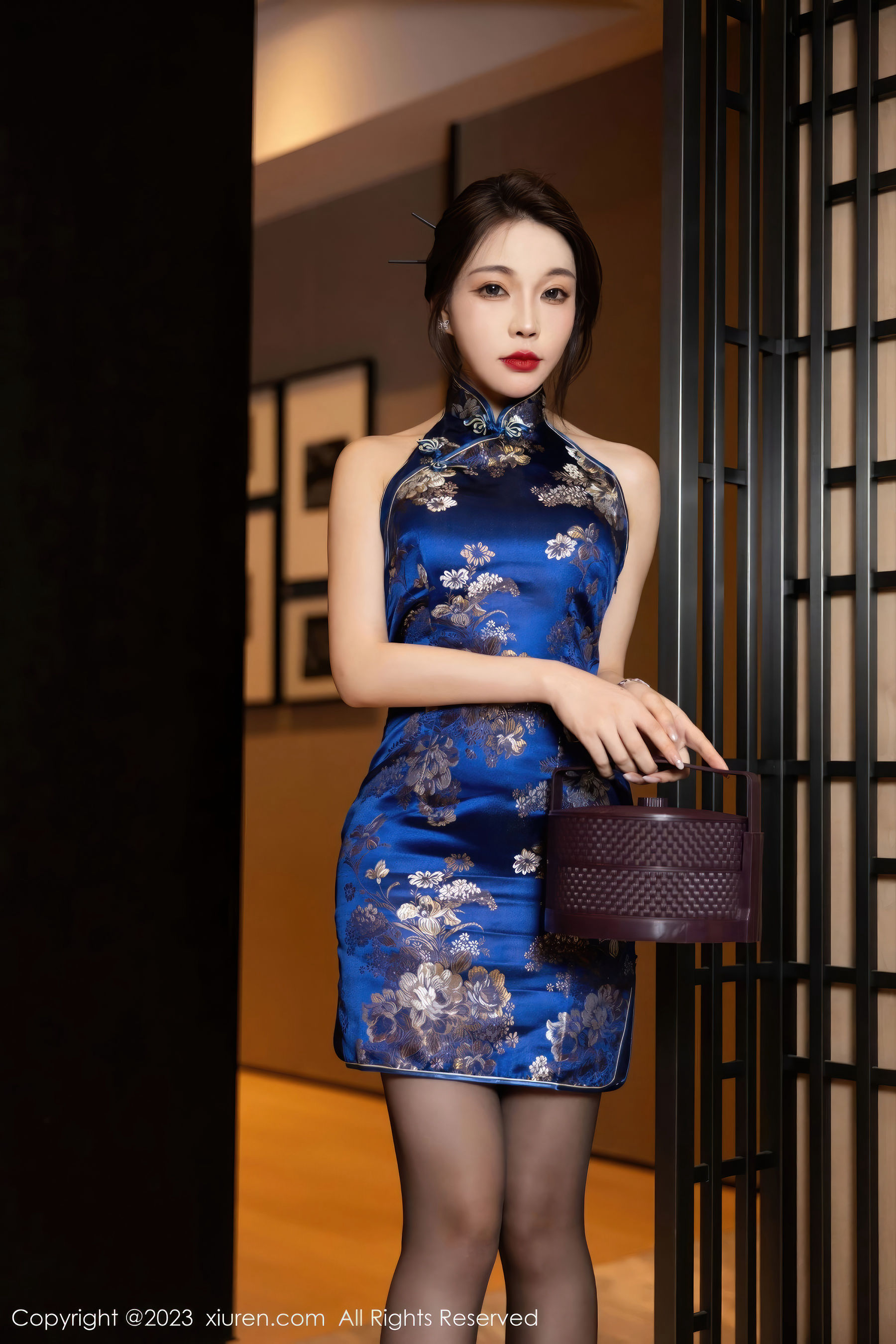 [秀人XiuRen] 2023.09.27 No.7453 徐莉芝_第1张