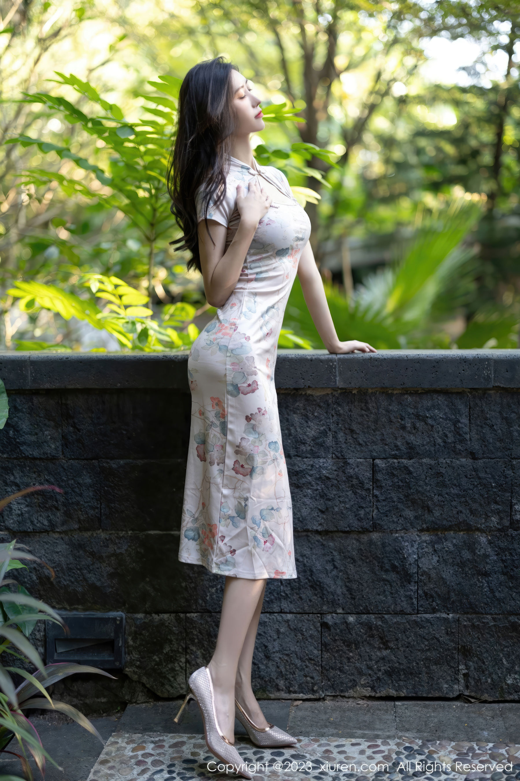 [秀人XiuRen] 2023.11.08 No.7631 章芃芃_第1张