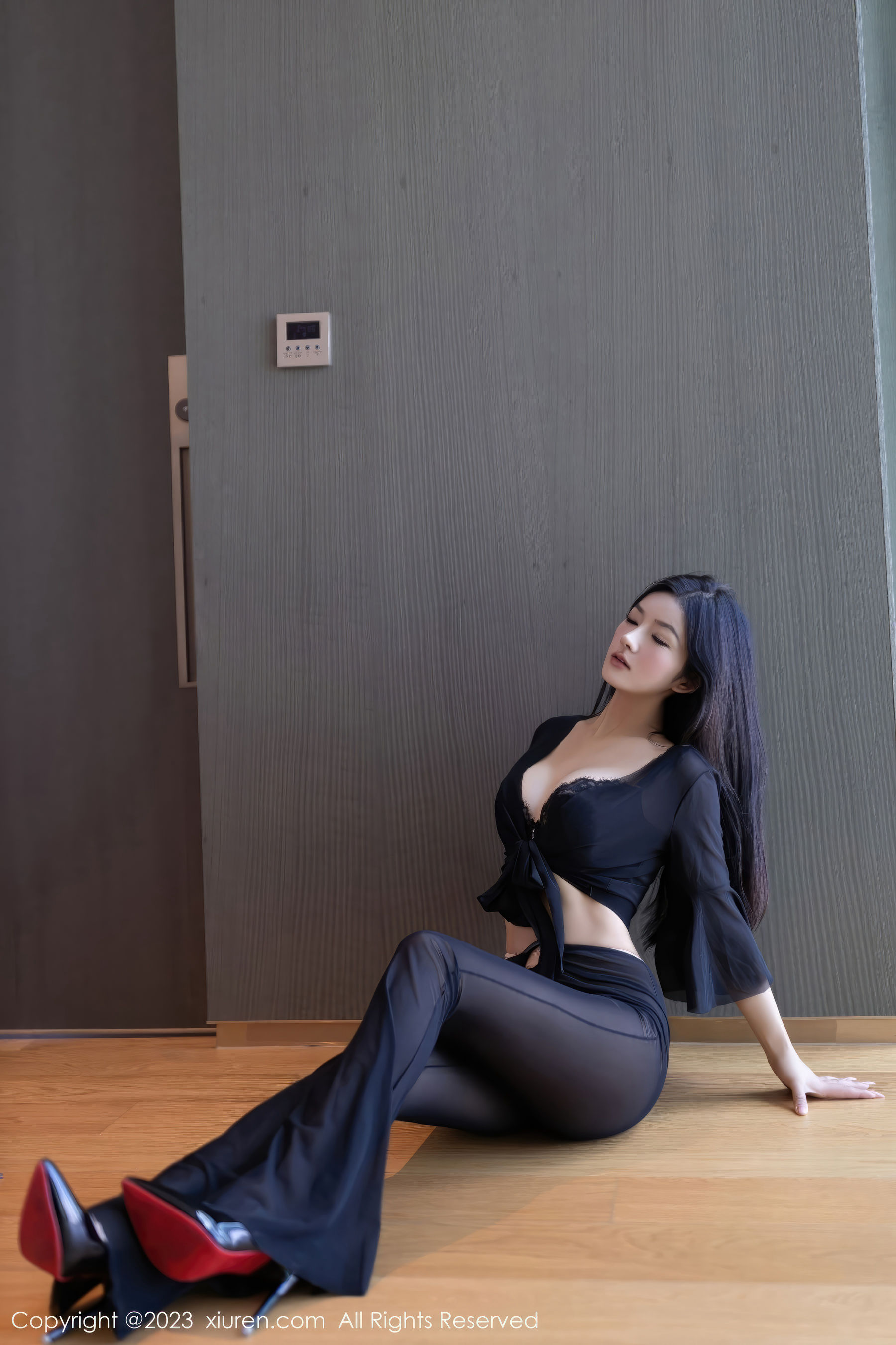 [秀人XiuRen] 2023.11.14 No.7660 谭小灵_第4张