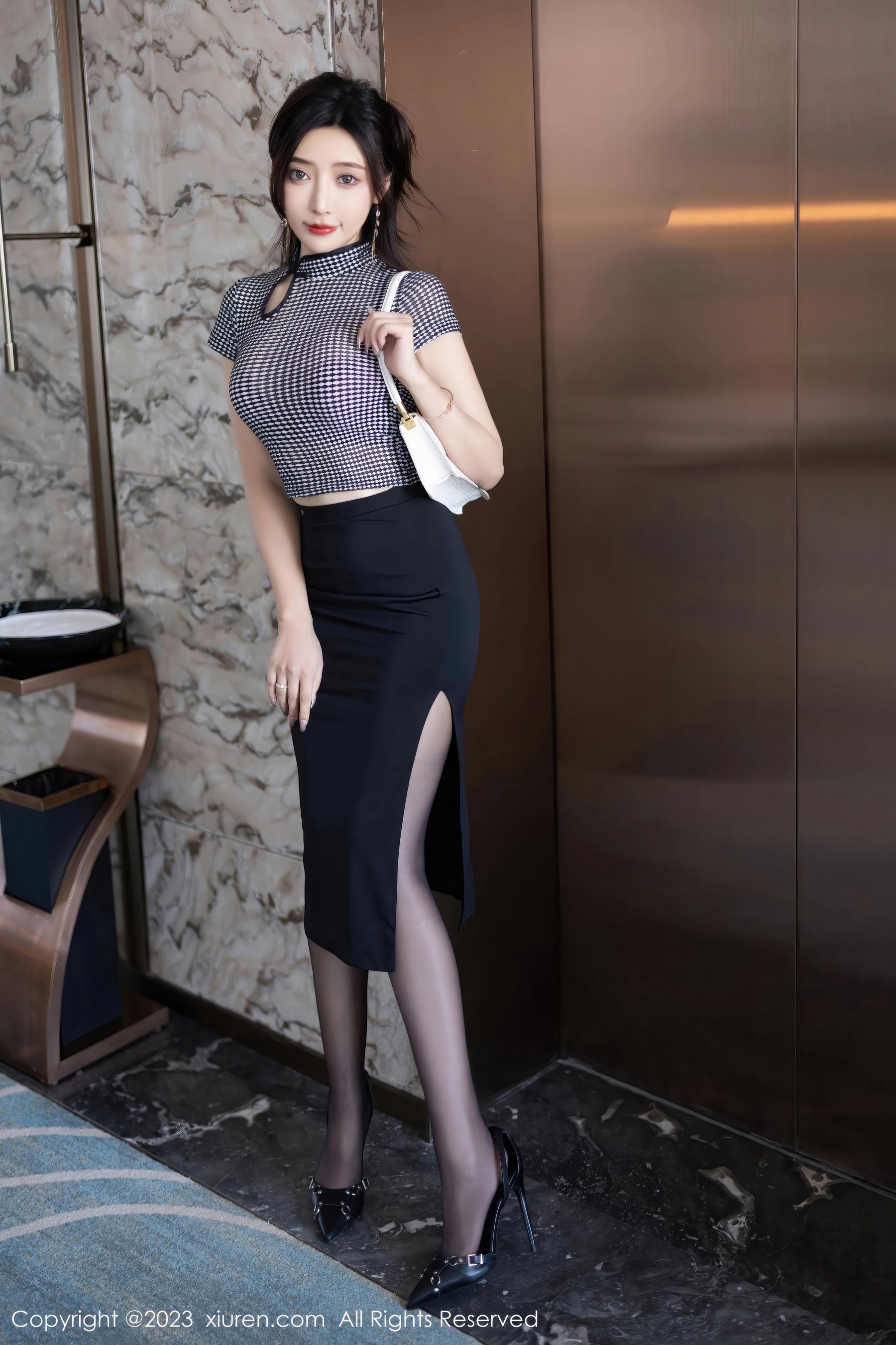 [秀人XiuRen] 2023.11.22 No.7703 王馨瑶_第1张