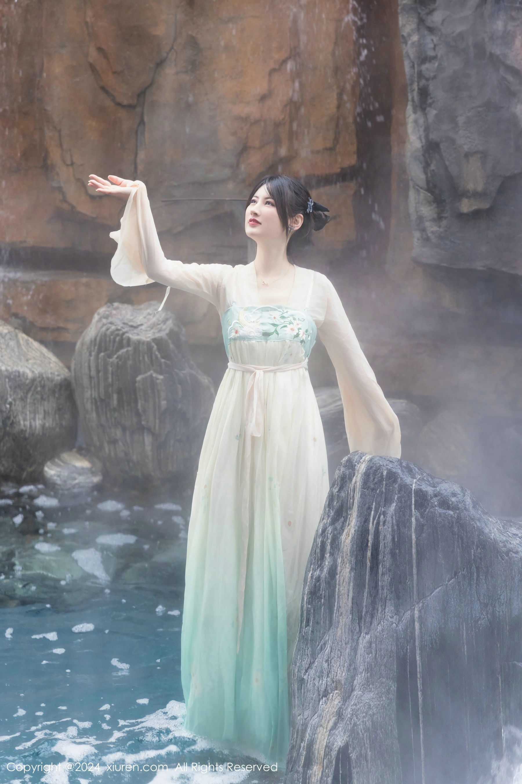 [秀人XiuRen] 2024.02.22 No.8128 诗诗kiki_第2张