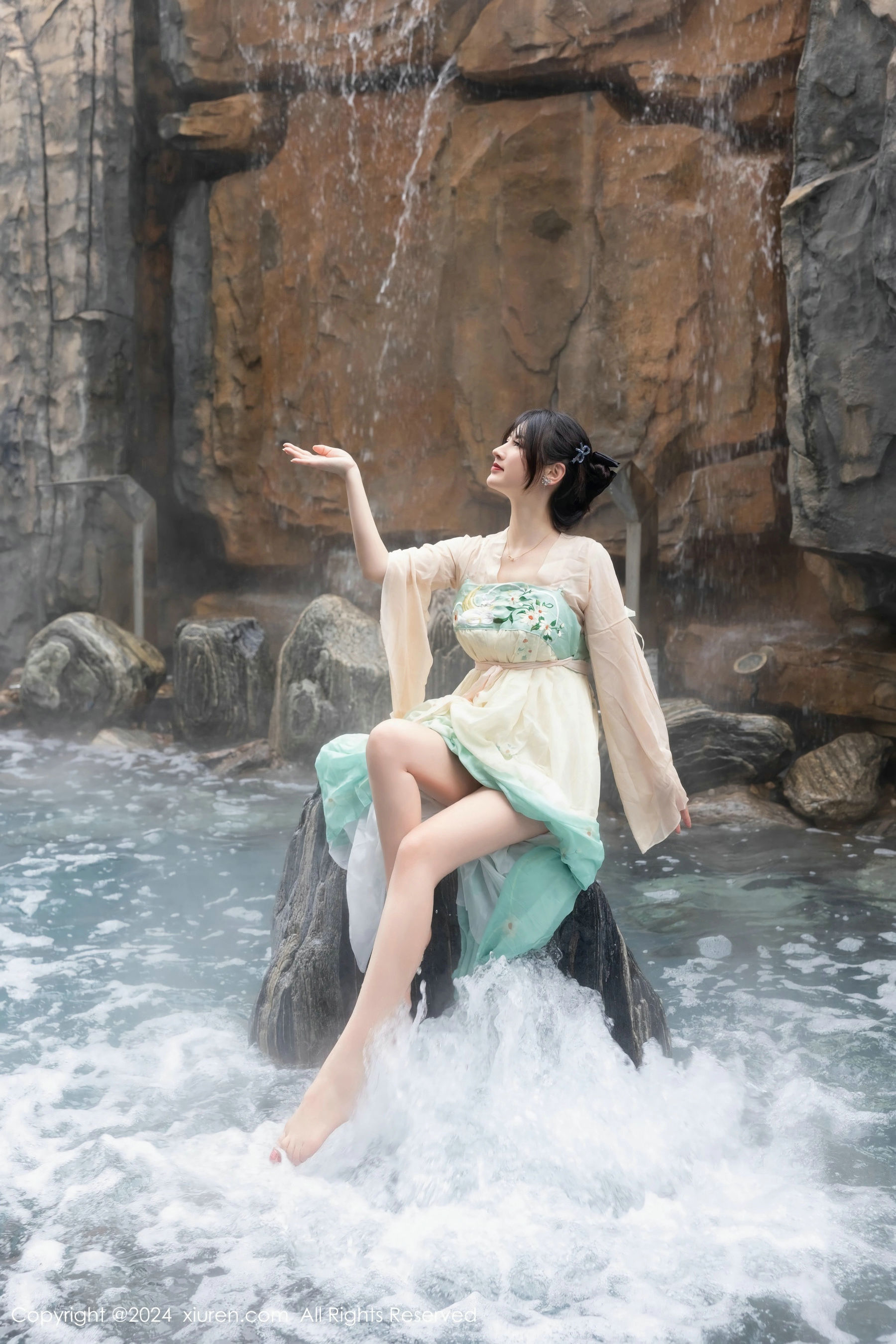 [秀人XiuRen] 2024.02.22 No.8128 诗诗kiki_第5张