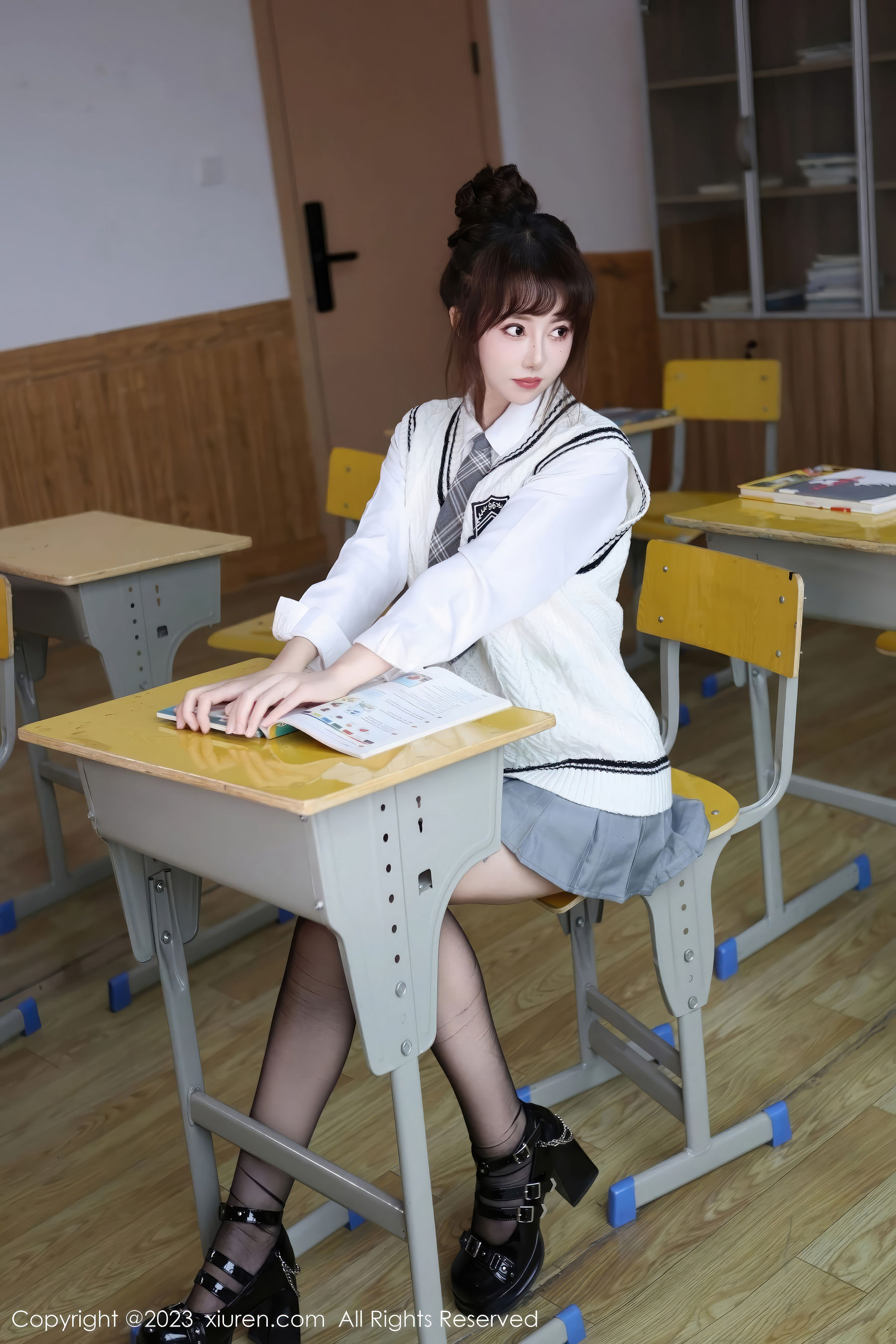 [秀人XiuRen] 2023.11.24 No.7712 白笑笑_第2张