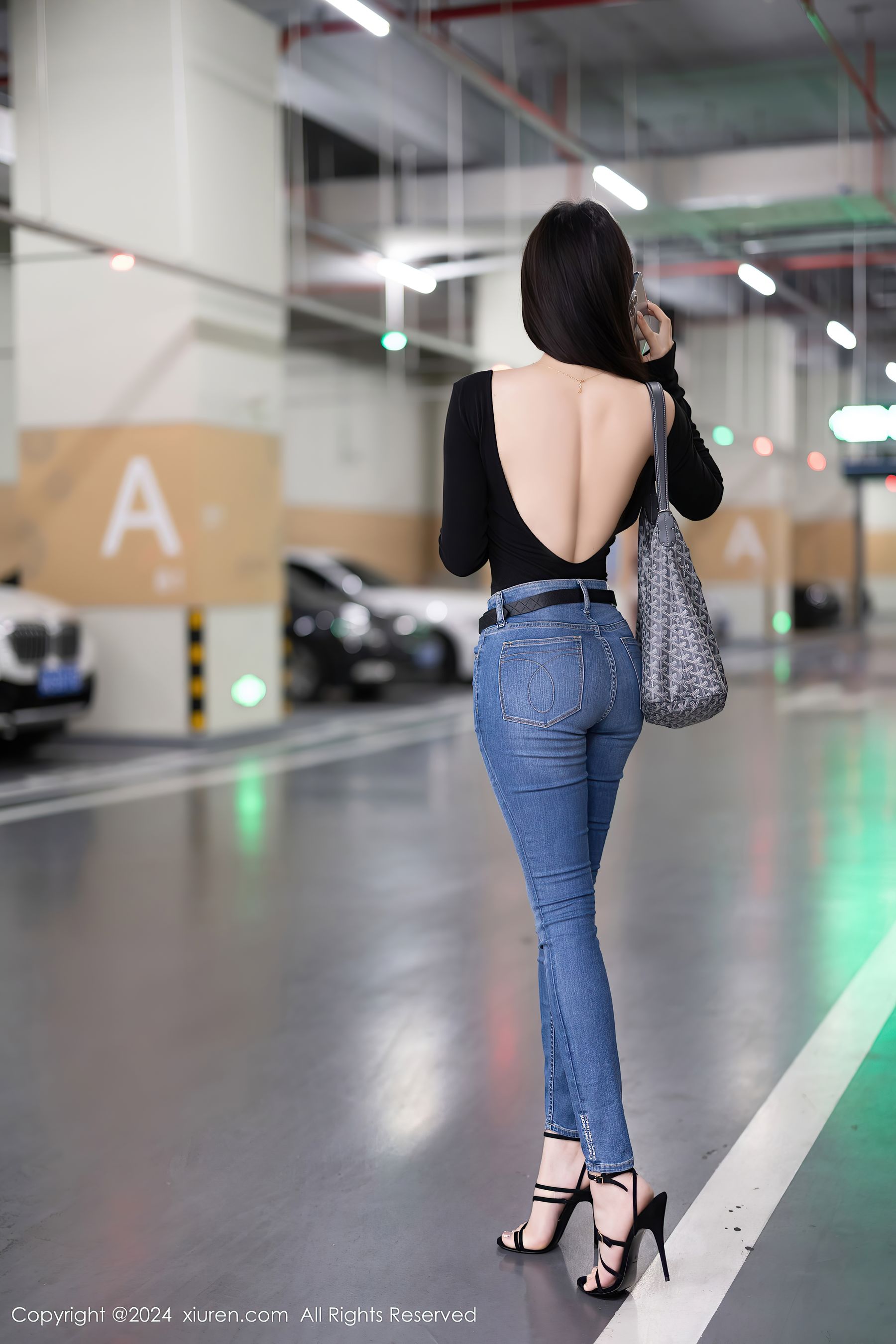 [秀人XiuRen] 2024.04.12 No.8385 徐莉芝Booty_第1张