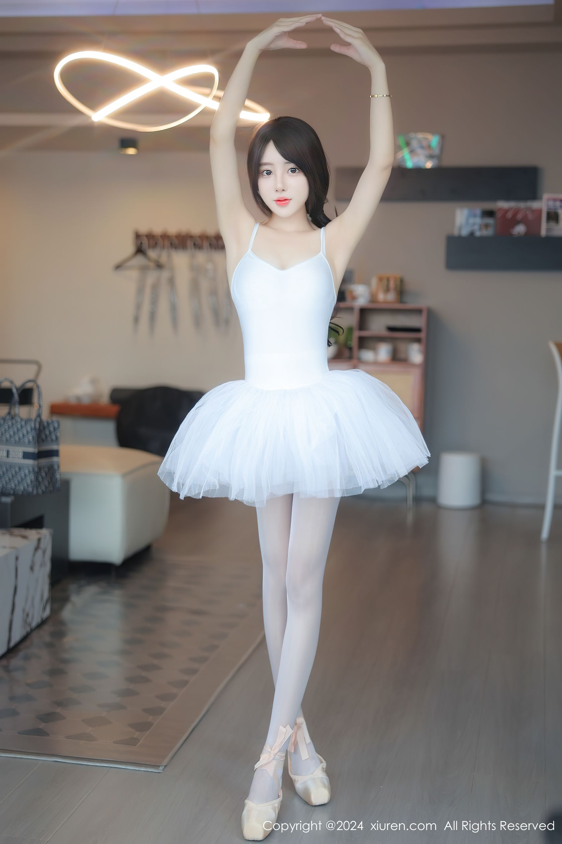 [秀人XiuRen] 2024.05.17 No.8564 桃妖夭_第1张