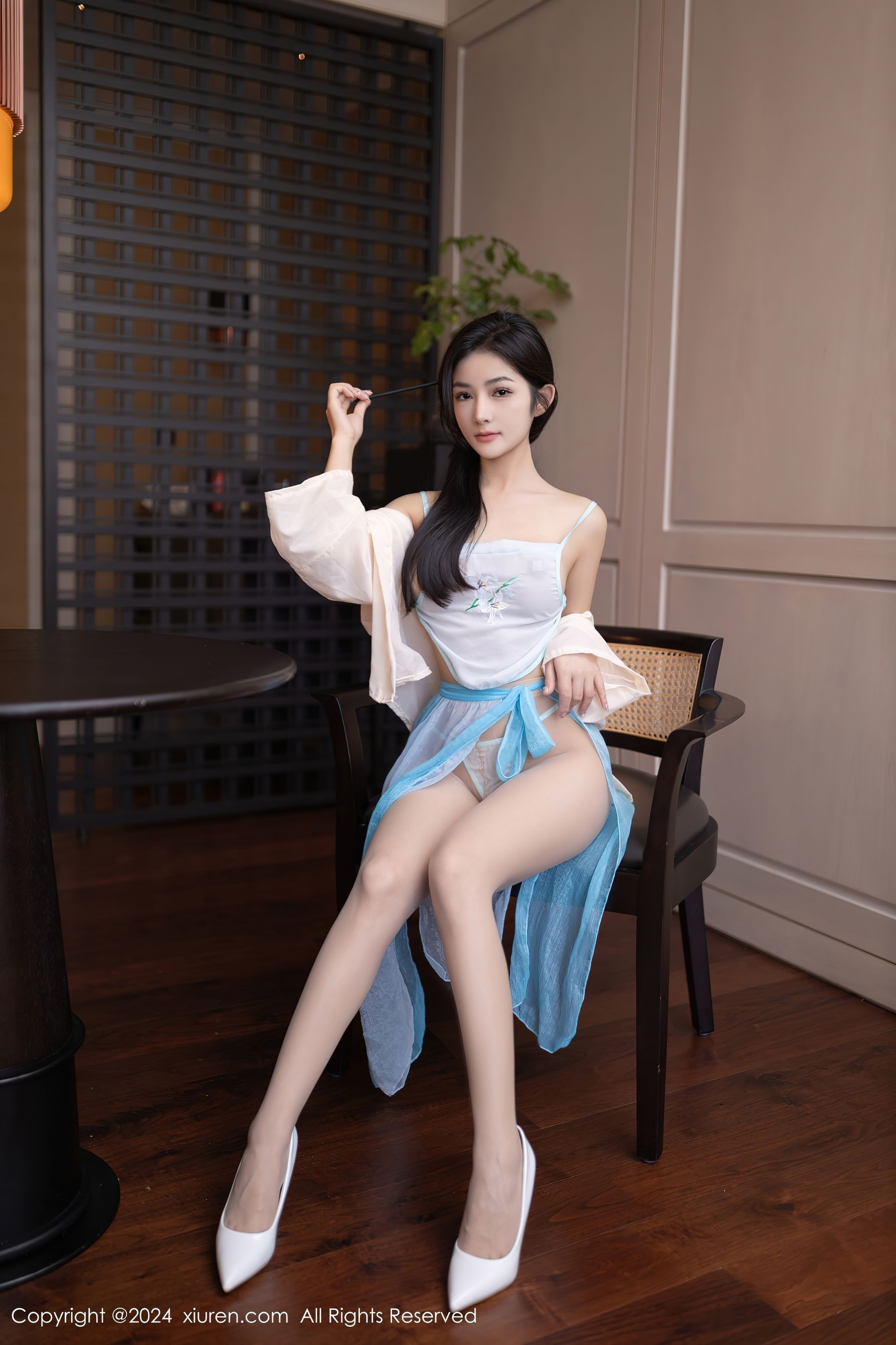 [秀人XiuRen] 2024.06.12 No.8691 谭小灵_第4张