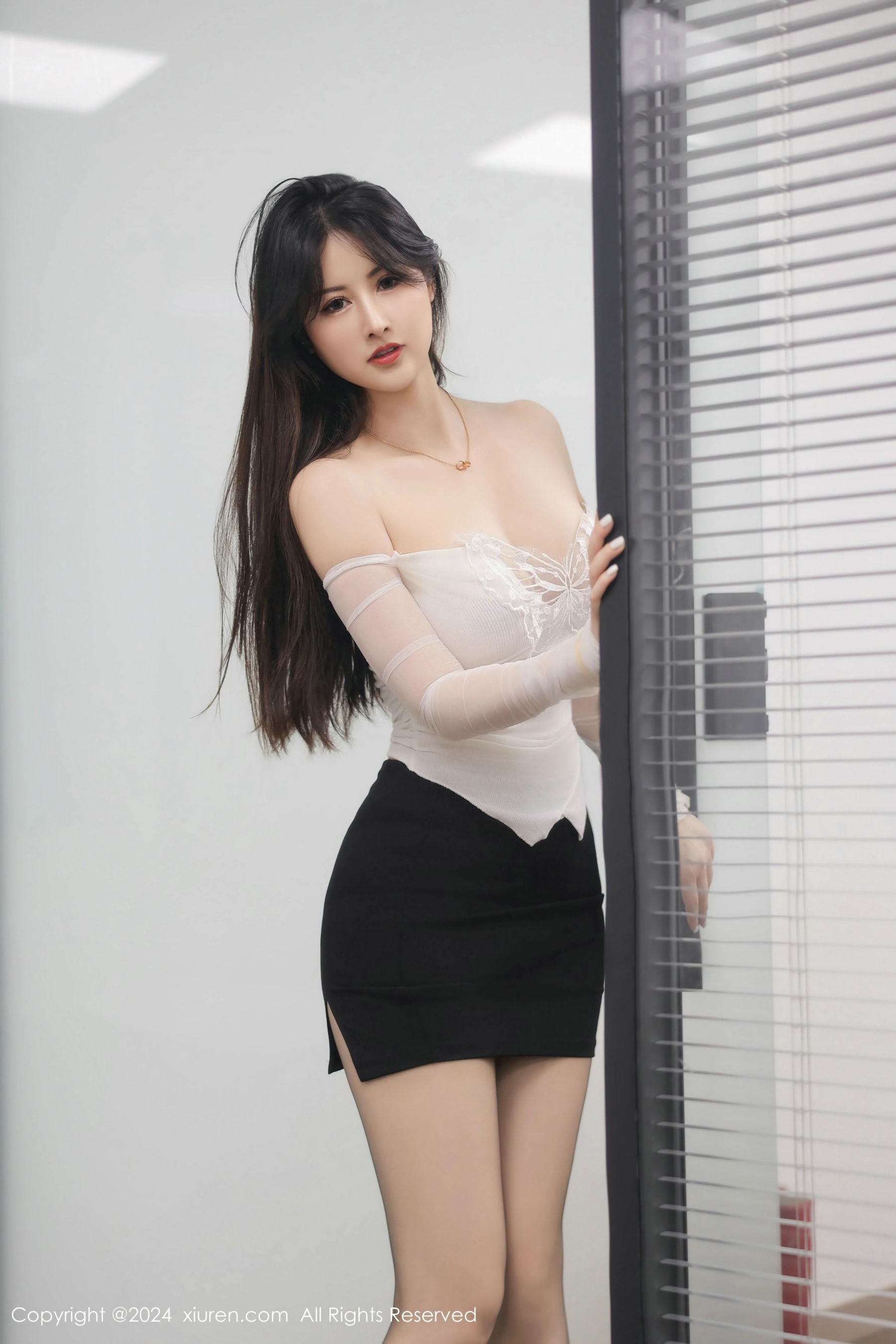 [秀人XiuRen] 2024.06.27 No.8766 诗诗kiki_第3张