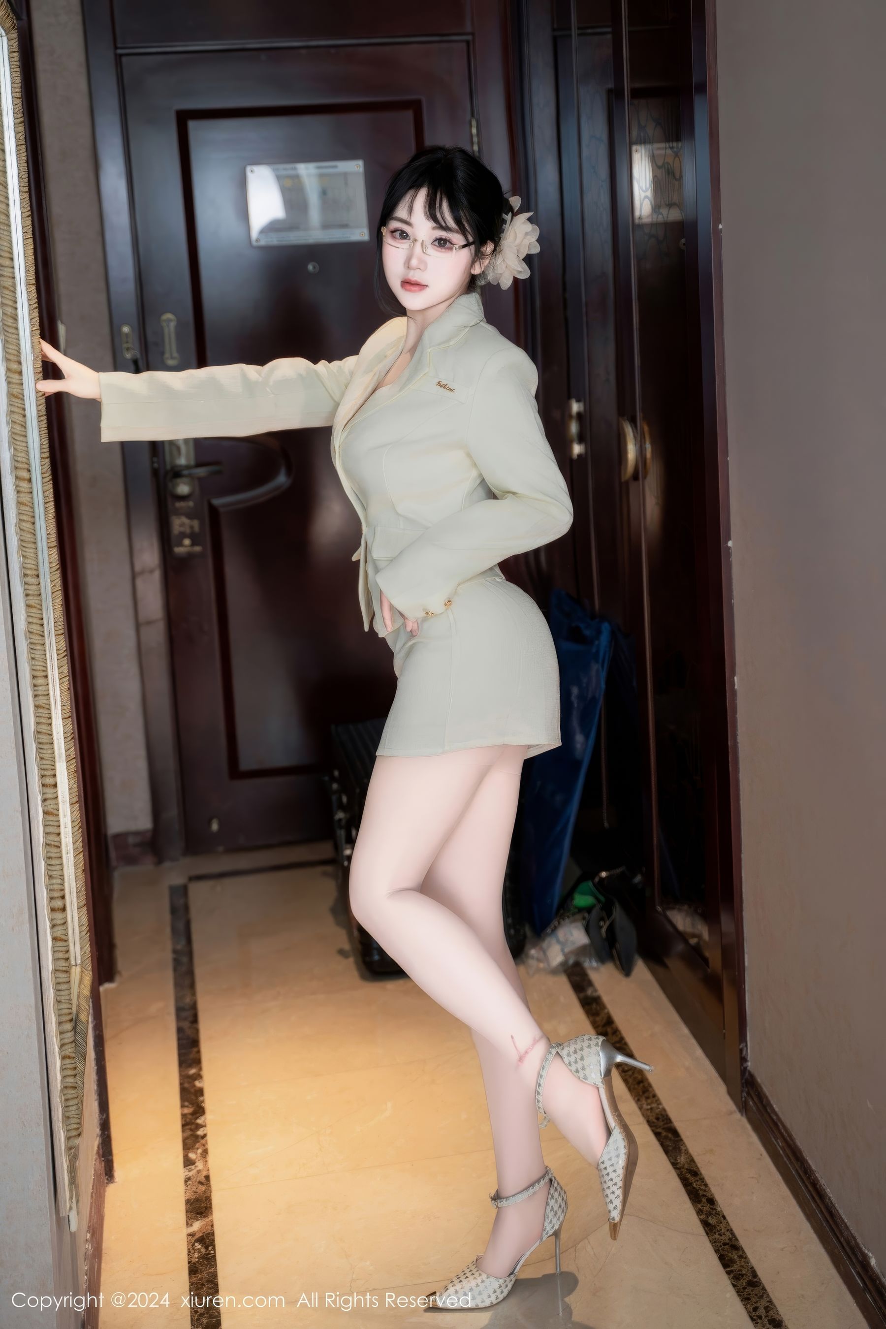 [秀人XiuRen] 2024.06.18 No.8717 汐汐爱吃草莓_第1张