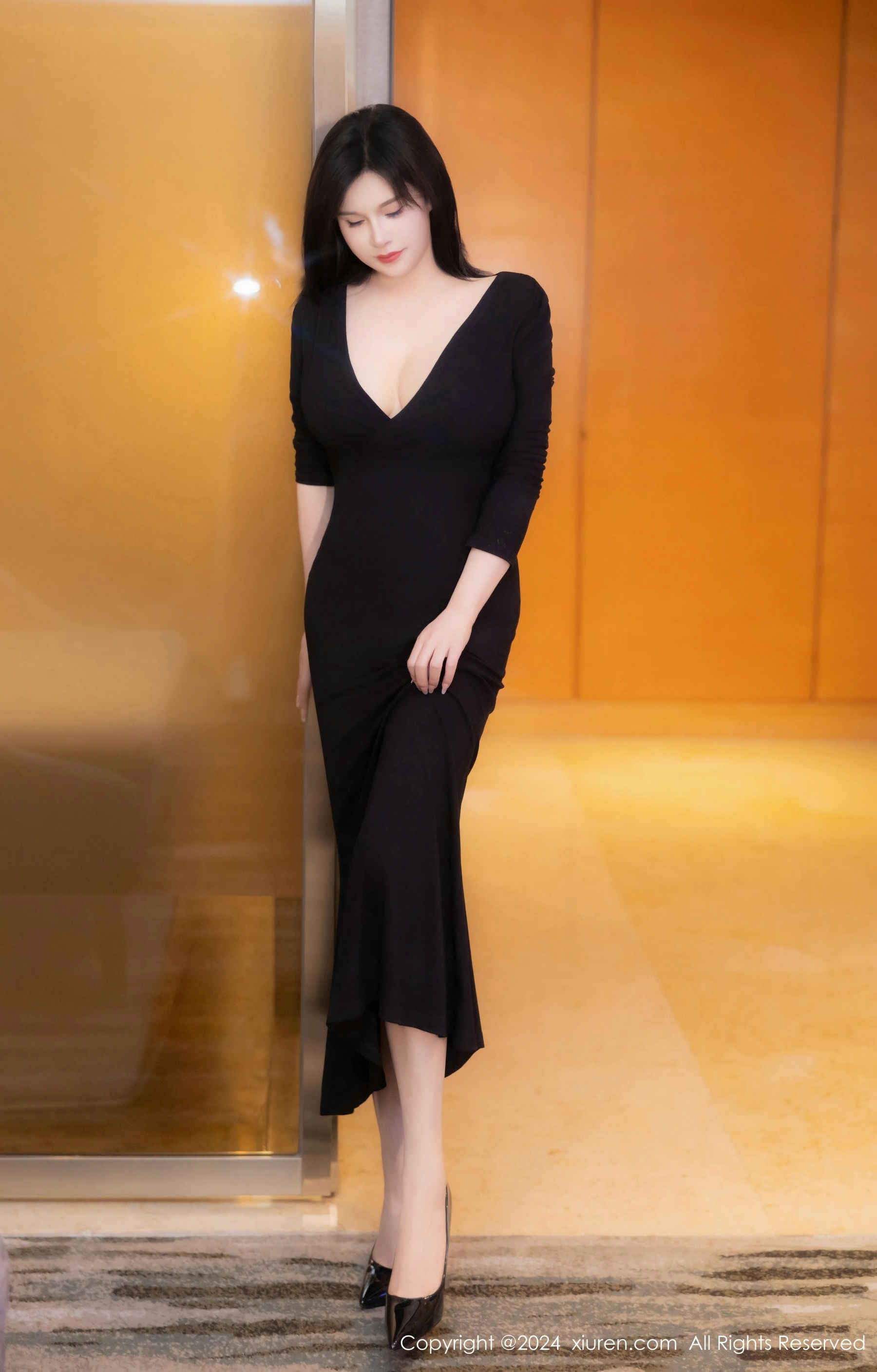 [秀人XiuRen] 2024.07.02 No.8787 水水姐_第4张