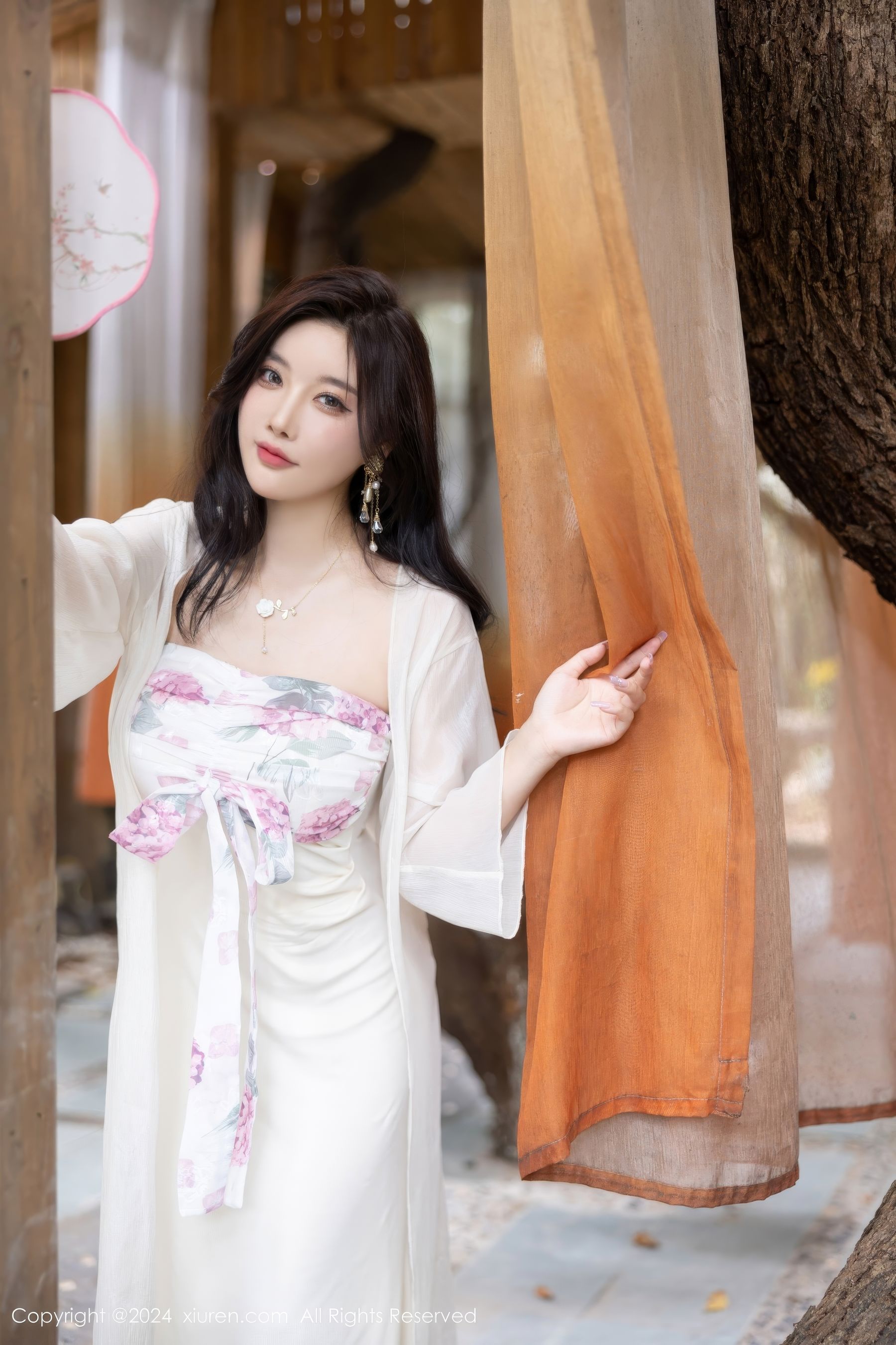 [秀人XiuRen] 2024.07.26 No.8926 杨晨晨Yome_第1张