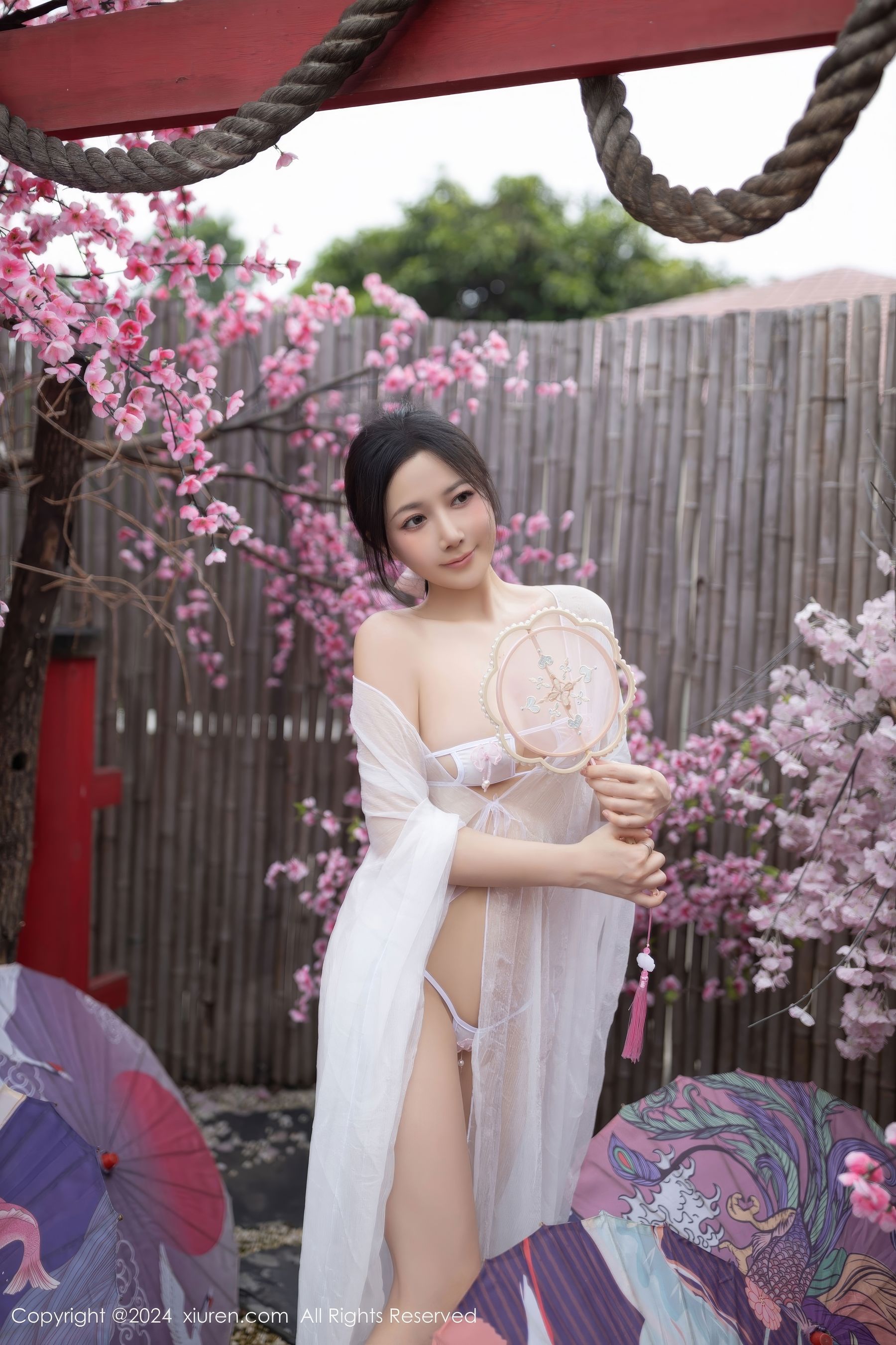 [秀人XiuRen] 2024.07.26 No.8927 鱼子酱Fish_第2张