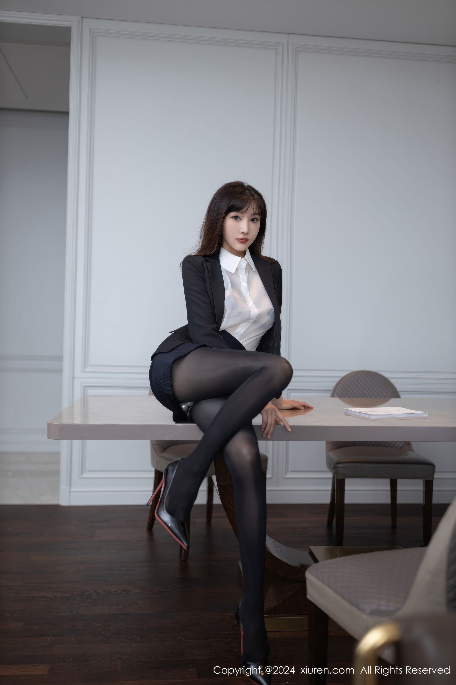 [秀人XiuRen] 2024.08.08 No.8988 陆萱萱_第4张