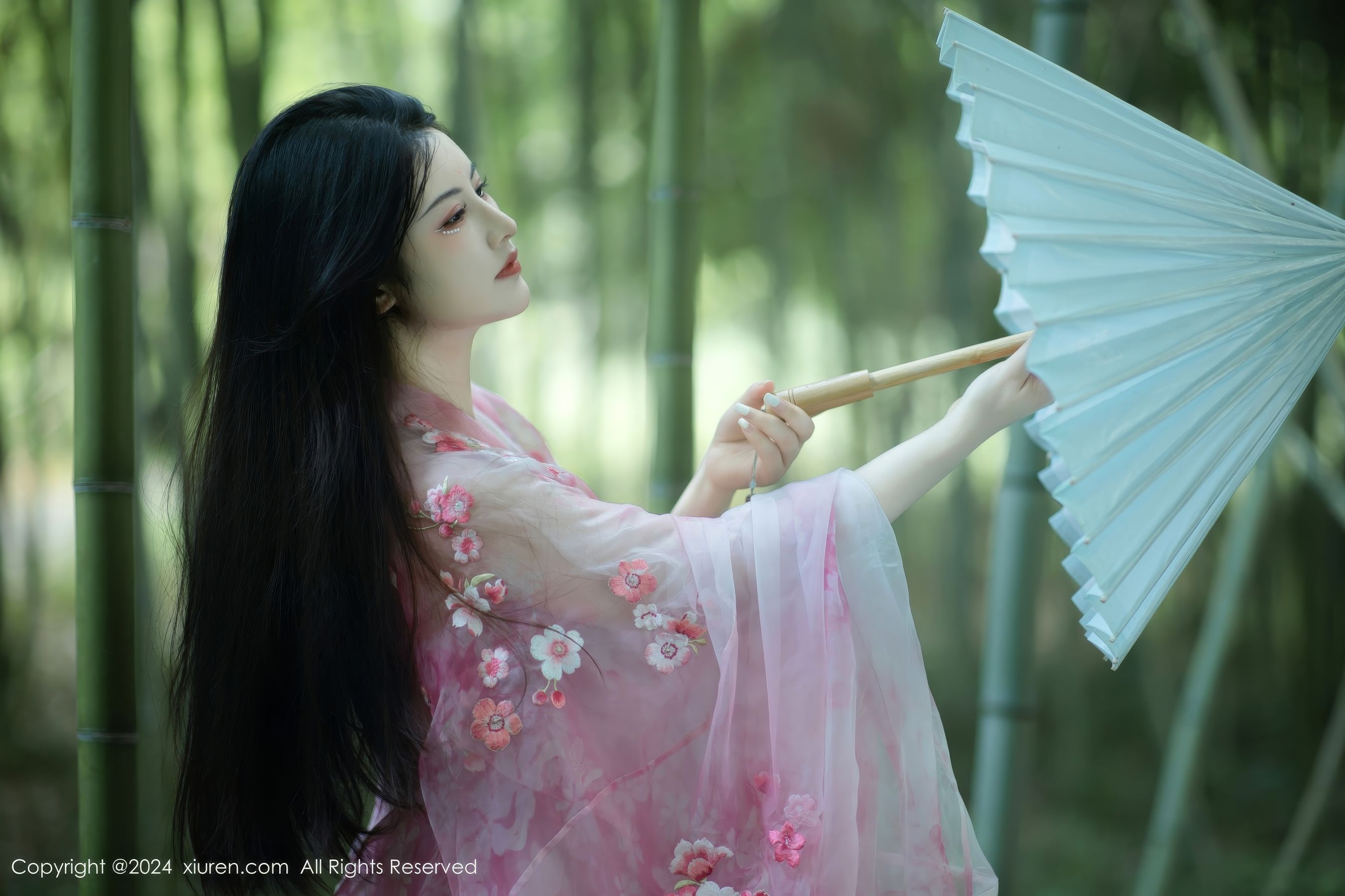 [秀人XiuRen] 2024.09.02 No.9100 诗诗kiki_第3张