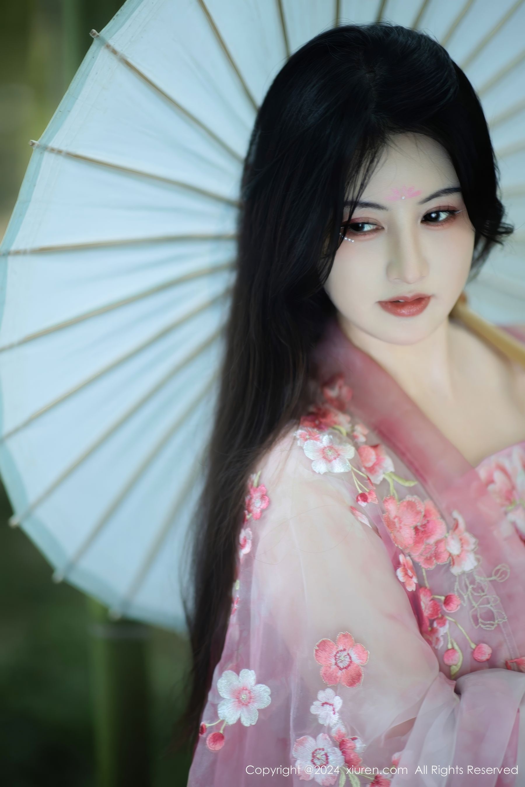 [秀人XiuRen] 2024.09.02 No.9100 诗诗kiki_第4张