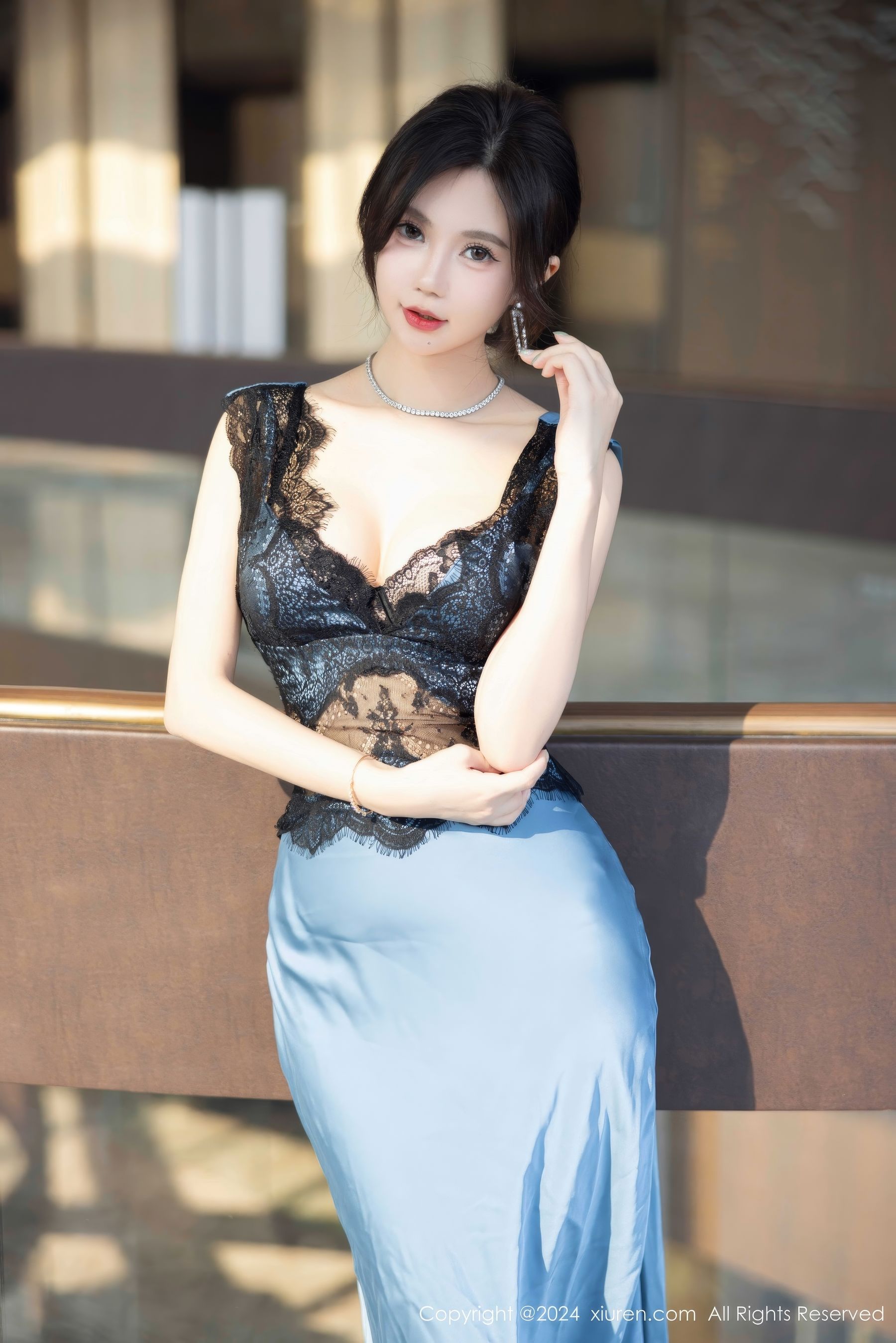 [秀人XiuRen] 2024.10.18 No.9310 绮里嘉ula_第1张