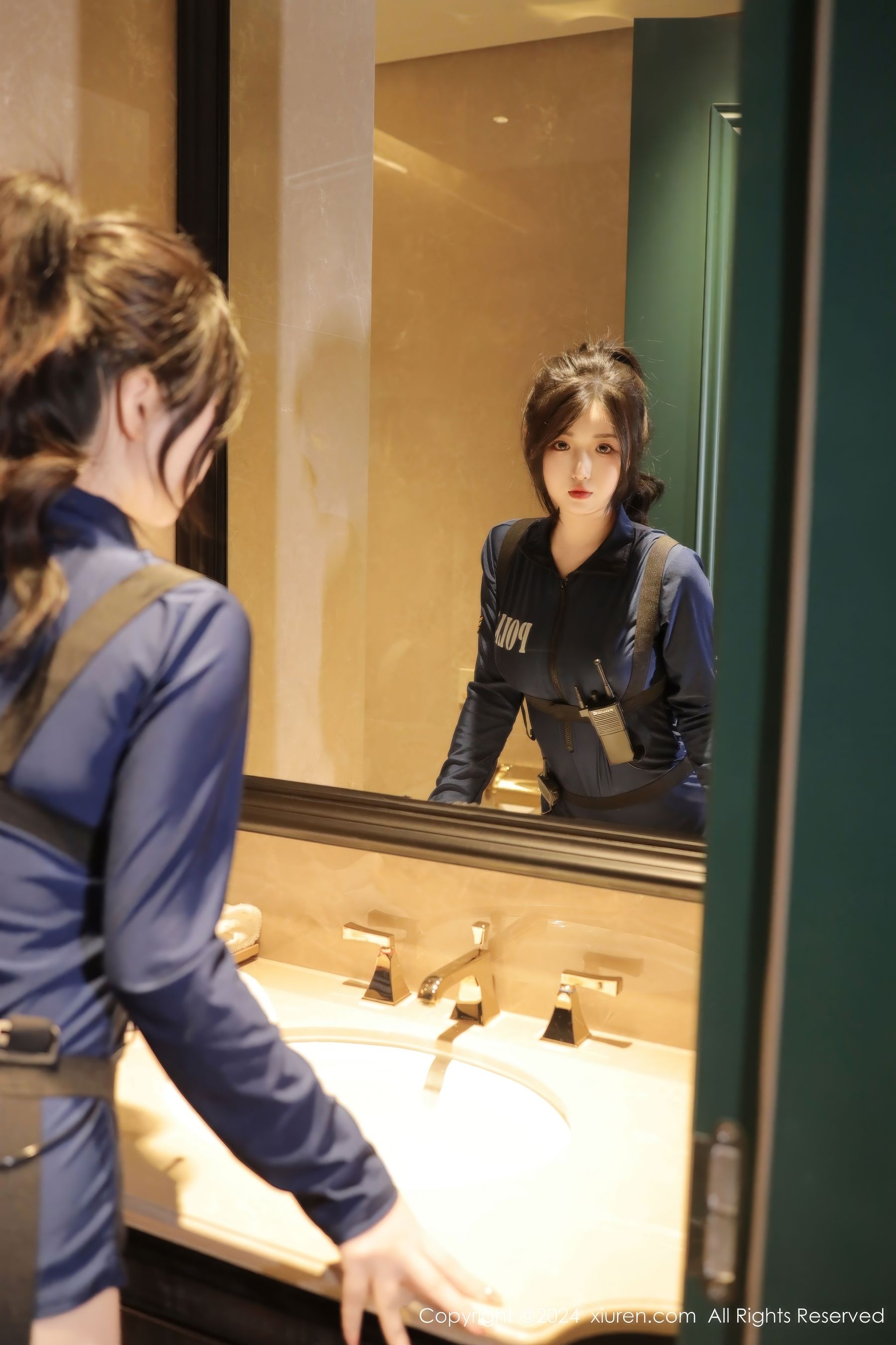 [秀人XiuRen] 2024.10.22 No.9326 陈小花_第4张