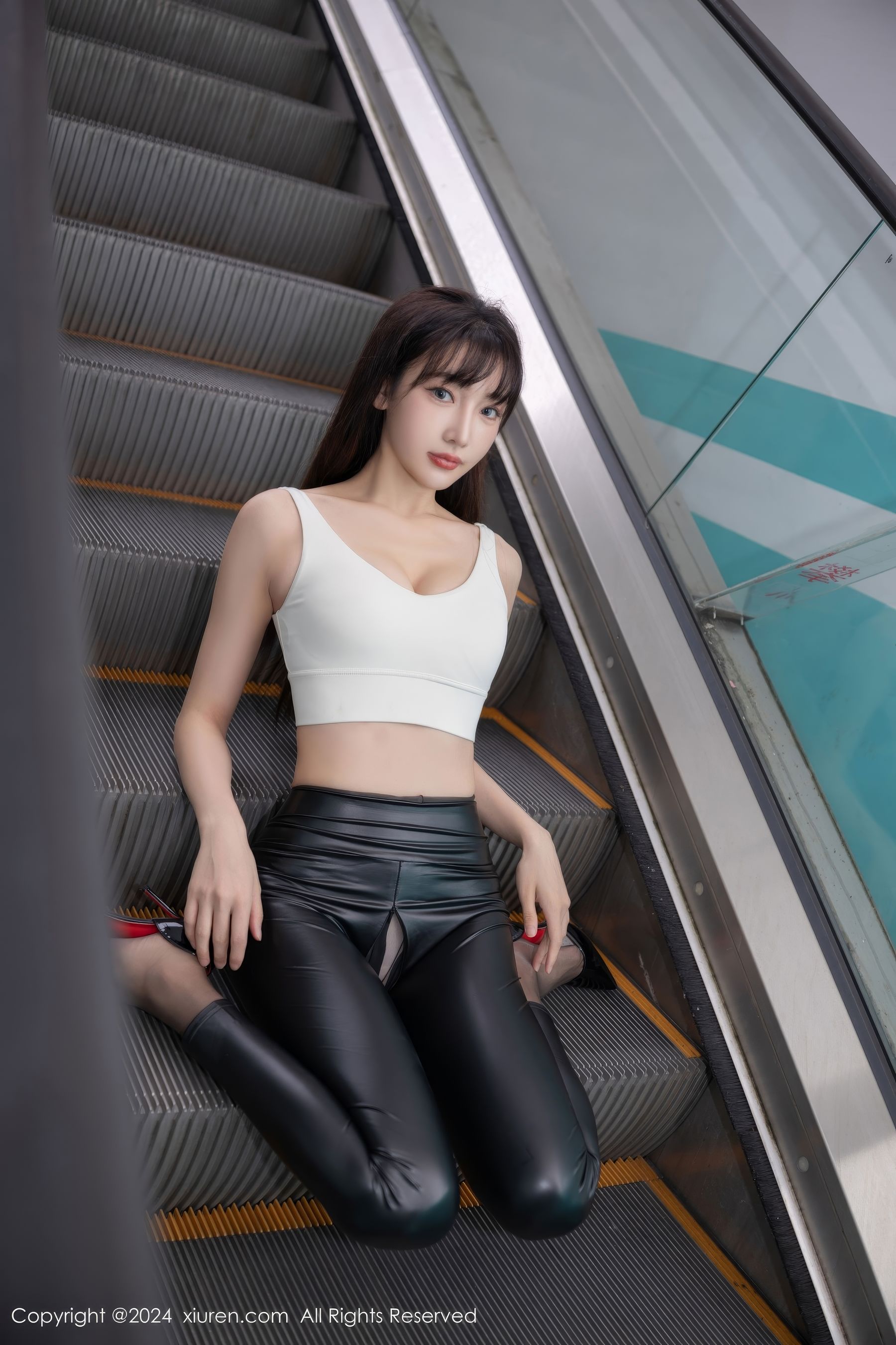 [秀人XiuRen] 2024.10.31 No.9377 陆萱萱_第3张