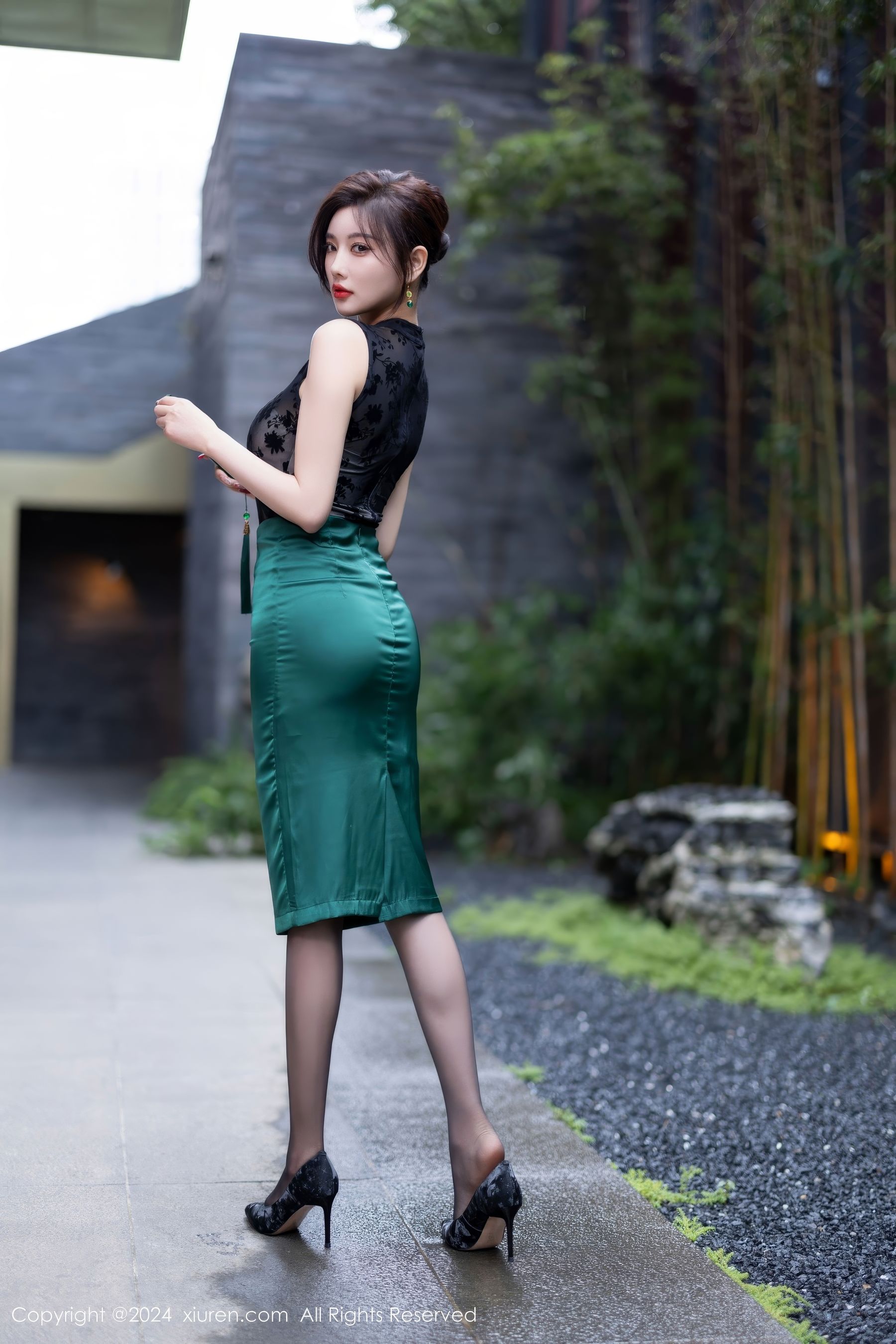 [秀人XiuRen] 2024.11.01 No.9384 杨晨晨Yome_第1张