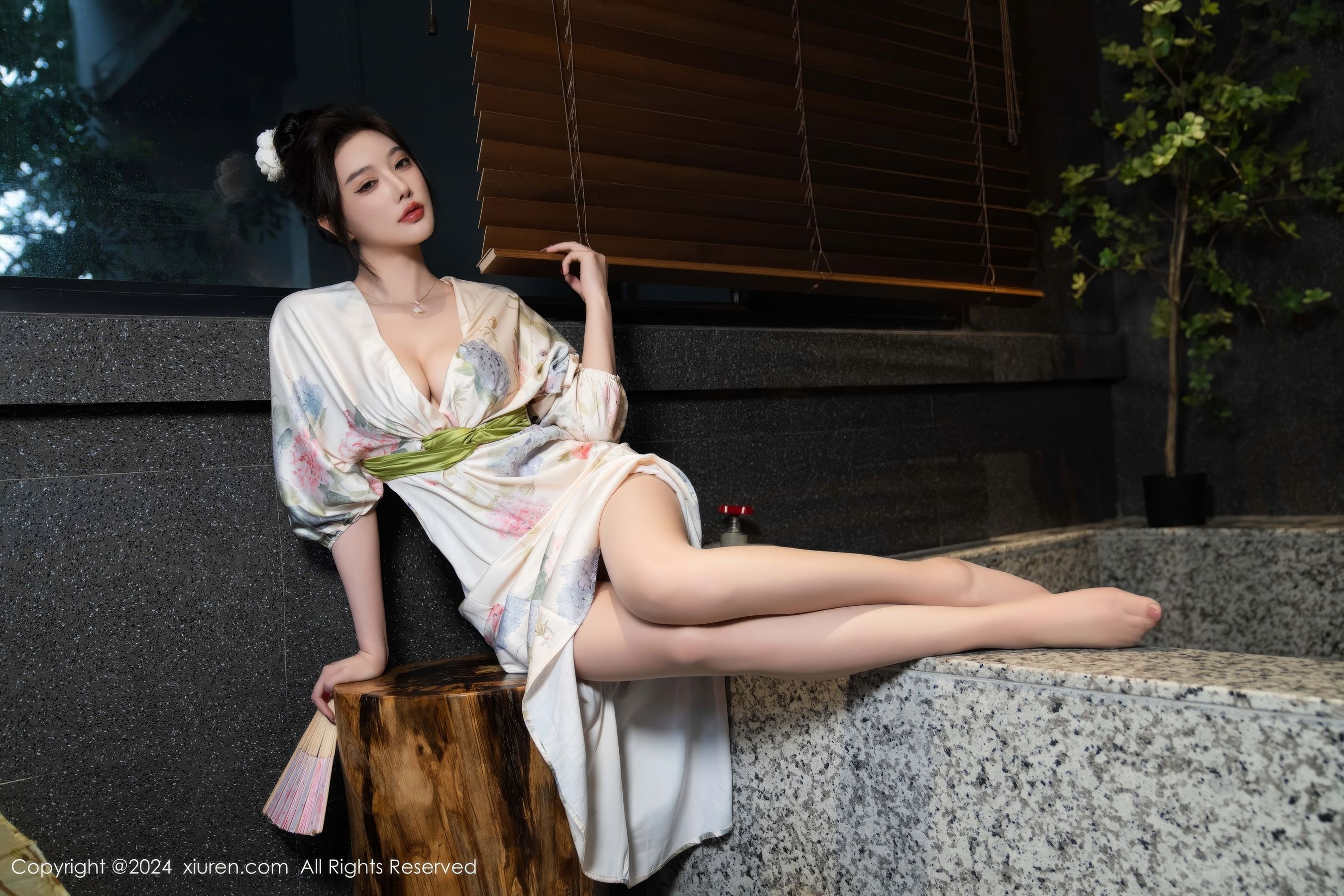 [秀人XiuRen] 2024.11.19 No.9470 杨晨晨Yome_第2张