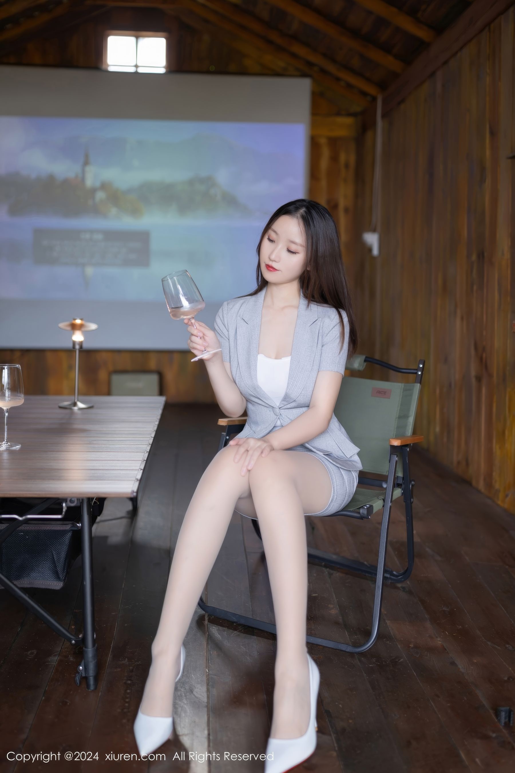 [秀人XiuRen] 2024.11.20 No.9474 杏子Yada_第1张