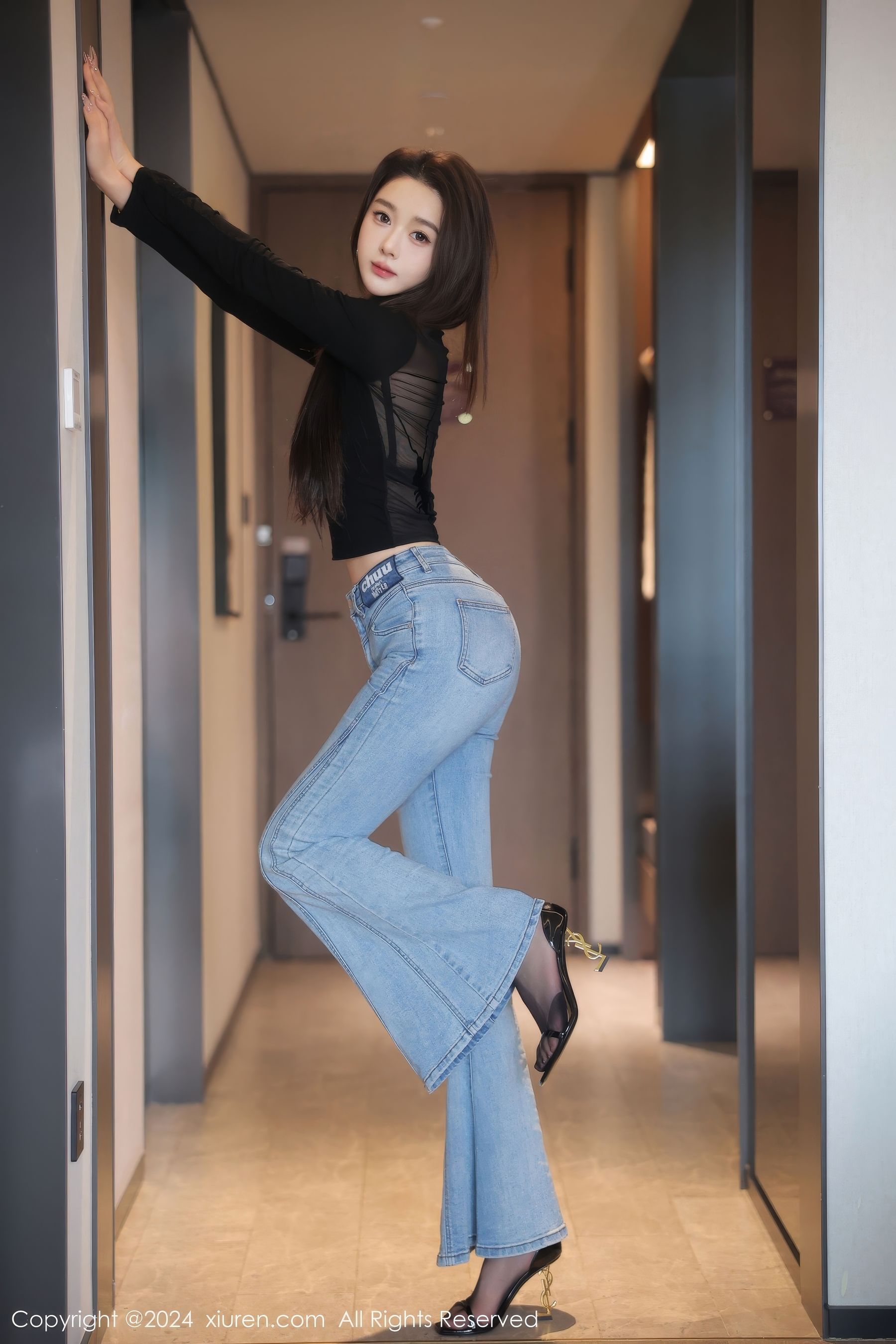 [秀人XiuRen] 2024.12.06 No.9555 Candy糖糖_第2张