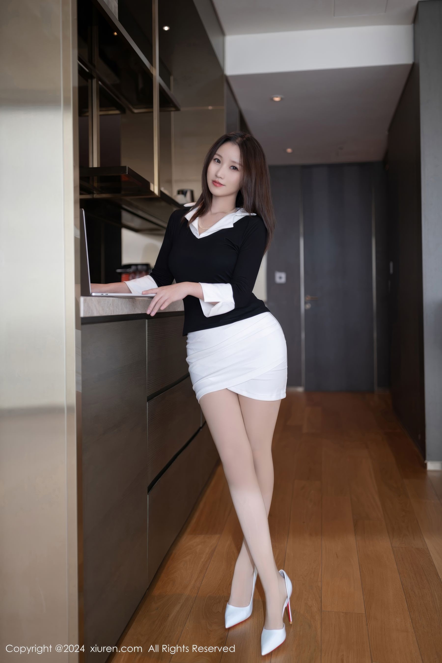 [秀人XiuRen] 2024.12.12 No.9587 杏子Yada_第5张