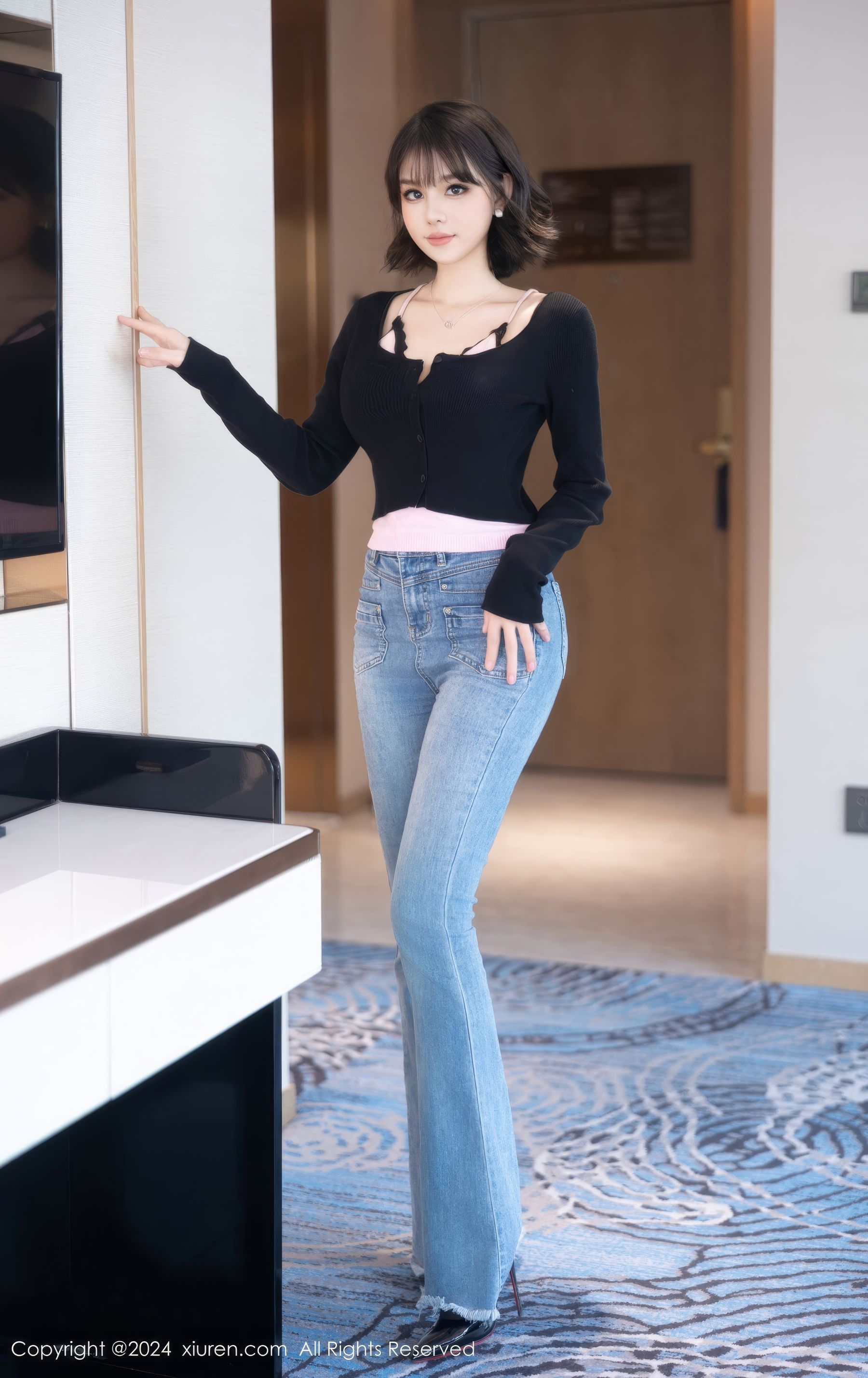 [秀人XiuRen] 2024.12.19 No.9620 黎苏苏_第1张