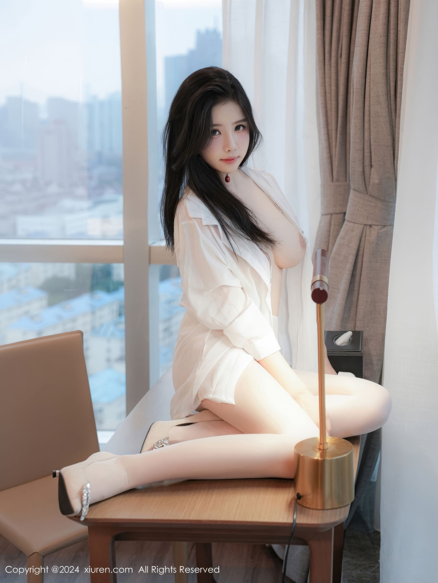 [秀人XiuRen] 2024.12.27 No.9667 袁圆_第1张