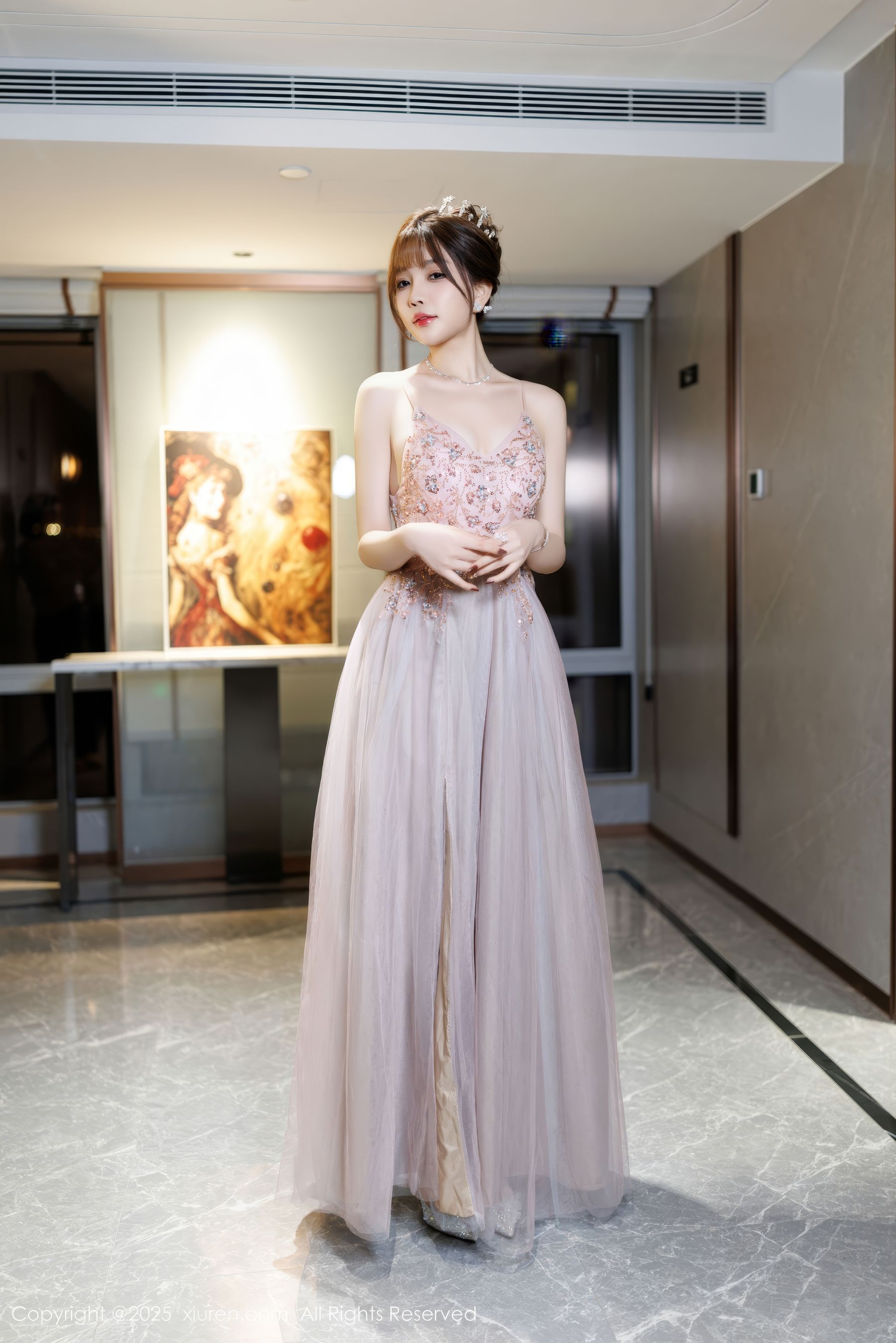 [秀人XiuRen] 2025.01.02 No.9699 徐莉芝Booty_第2张