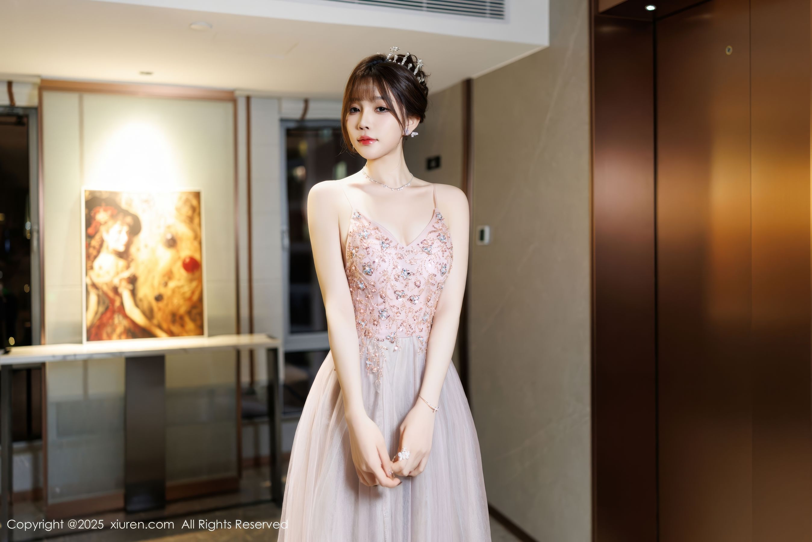 [秀人XiuRen] 2025.01.02 No.9699 徐莉芝Booty_第3张