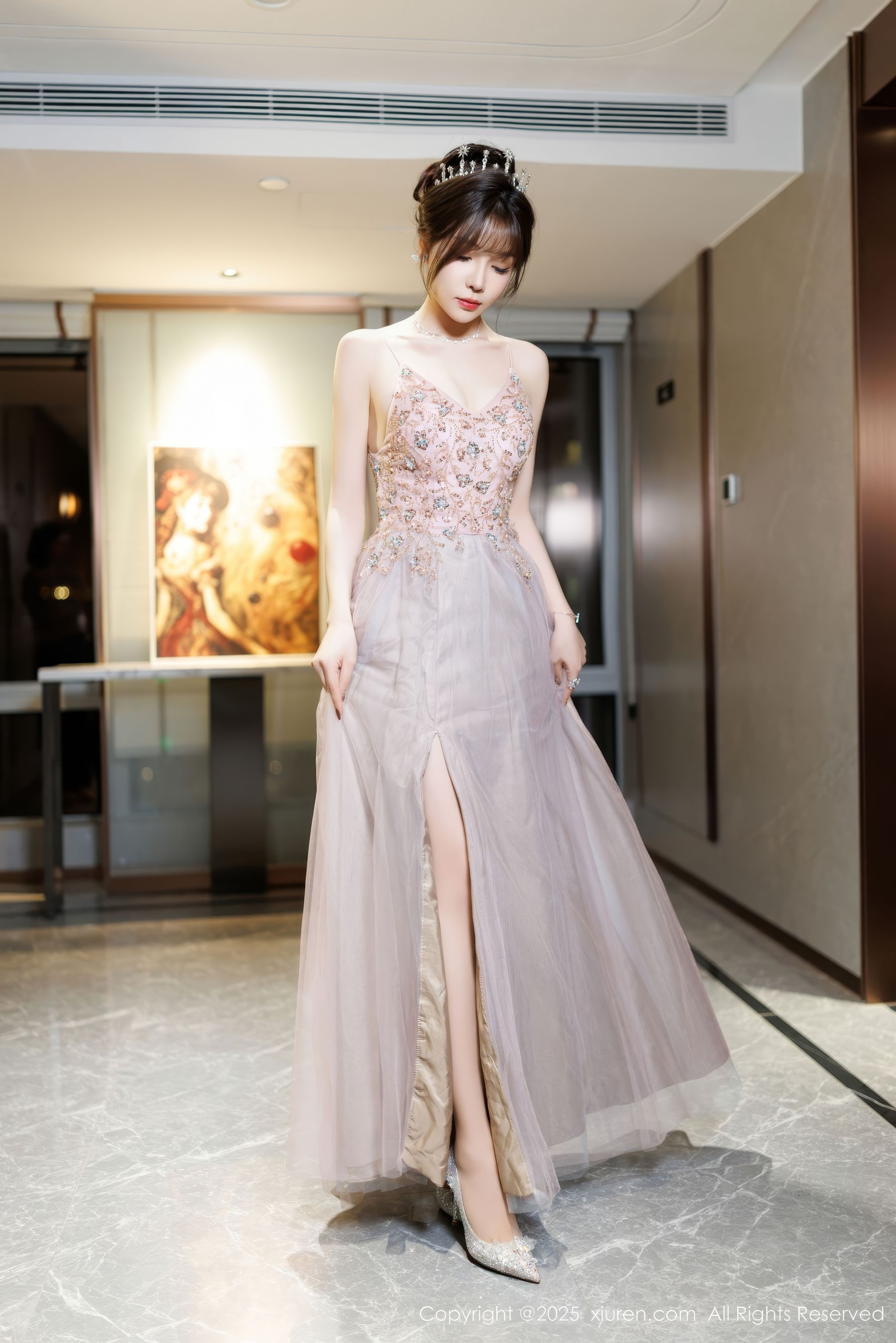 [秀人XiuRen] 2025.01.02 No.9699 徐莉芝Booty_第4张