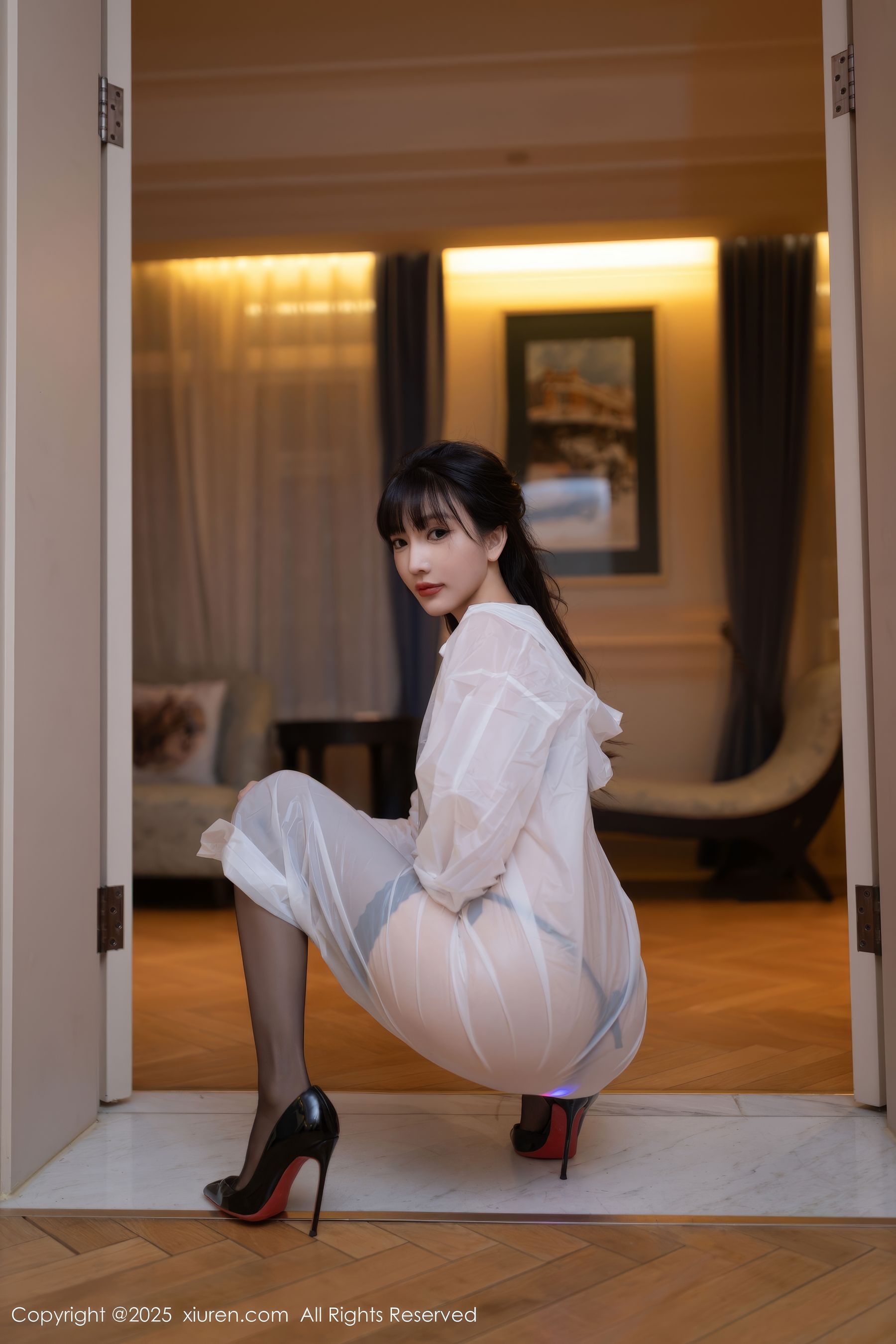 [秀人XiuRen] 2025.01.02 No.9700 陆萱萱_第5张