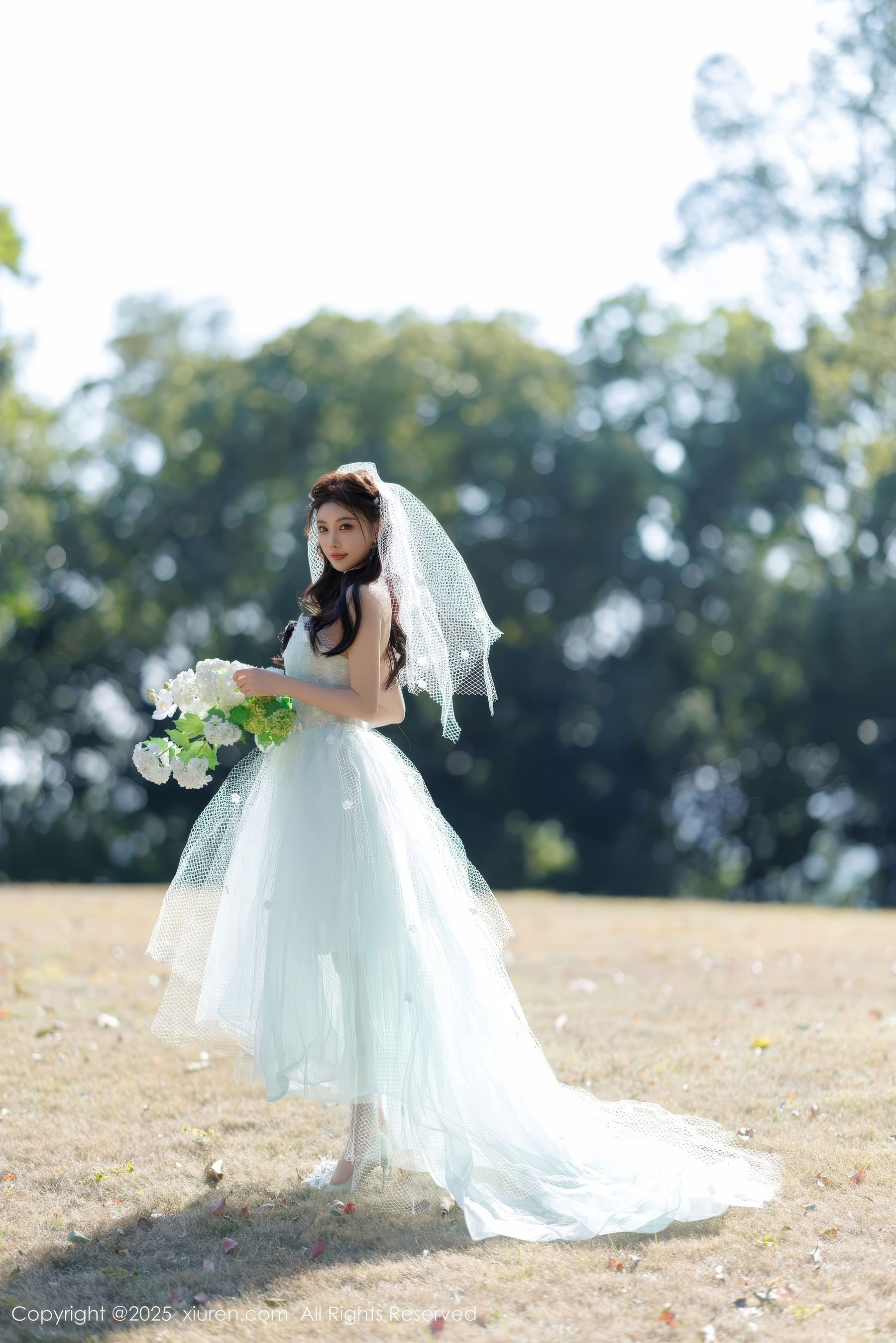 [秀人XiuRen] 2025.01.07 No.9722 杨晨晨Yome_第1张