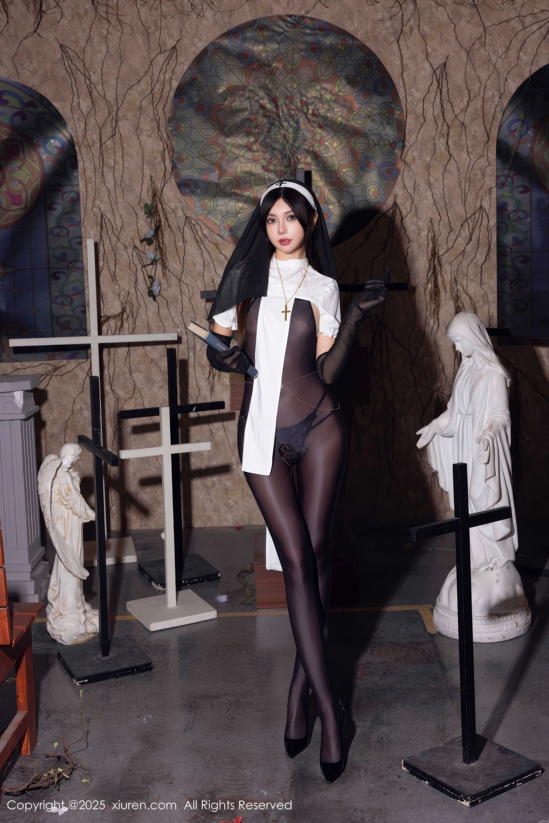 [秀人XiuRen] 2025.01.17 No.9774 绮里嘉ula_第1张