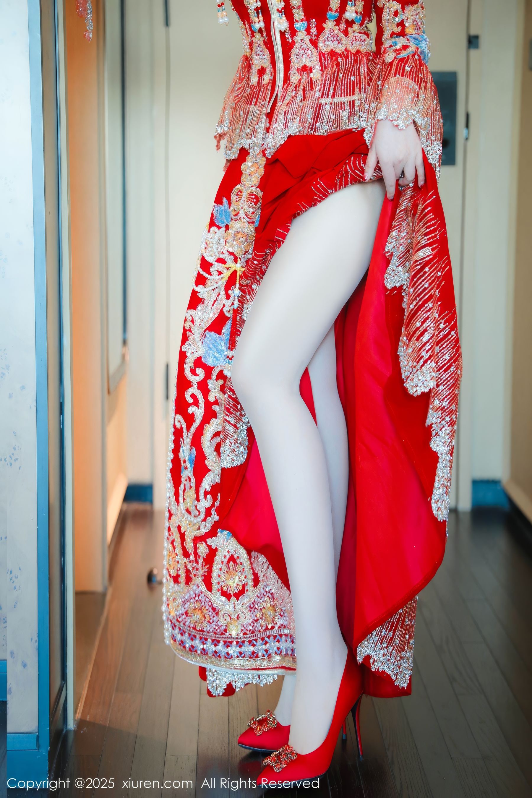 [秀人XiuRen] 2025.01.25 No.9823 蛋蛋宝_第3张