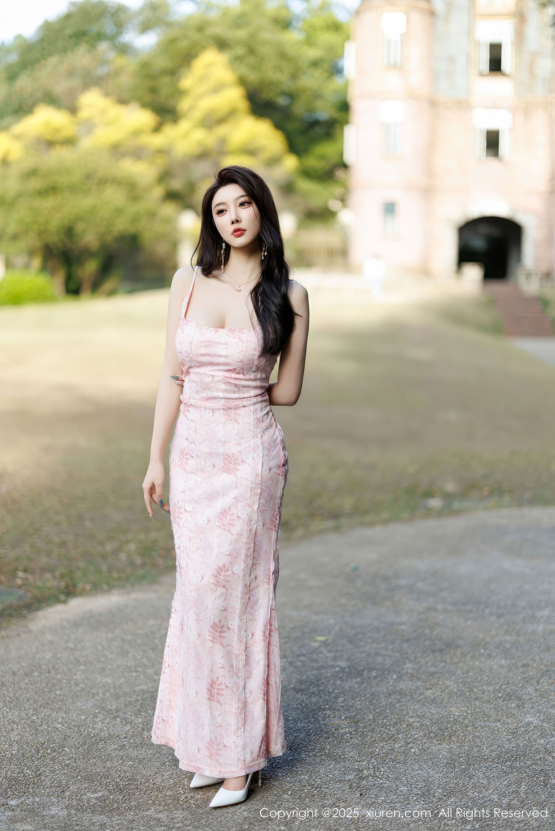 [秀人XiuRen] 2025.02.14 No.9886 杨晨晨Yome_第4张