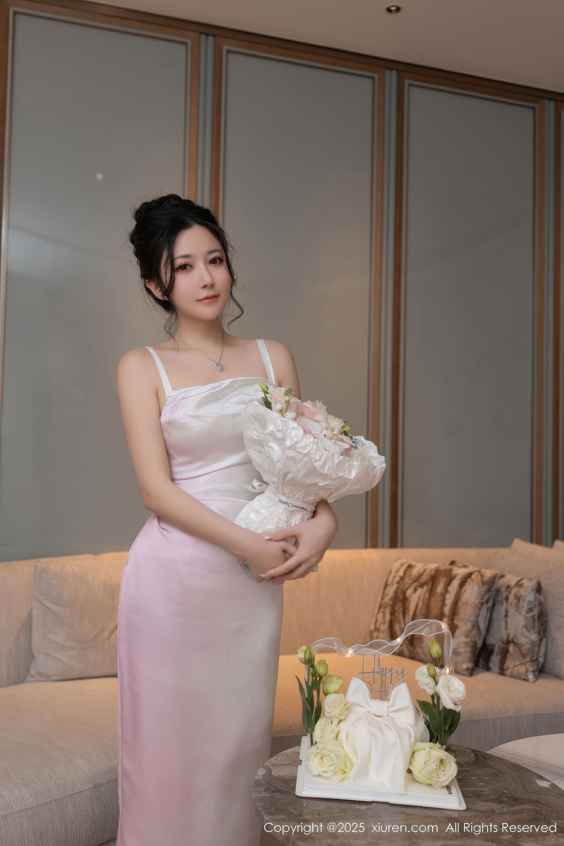 [秀人XiuRen] 2025.02.19 No.9907 鱼子酱Fish_第1张