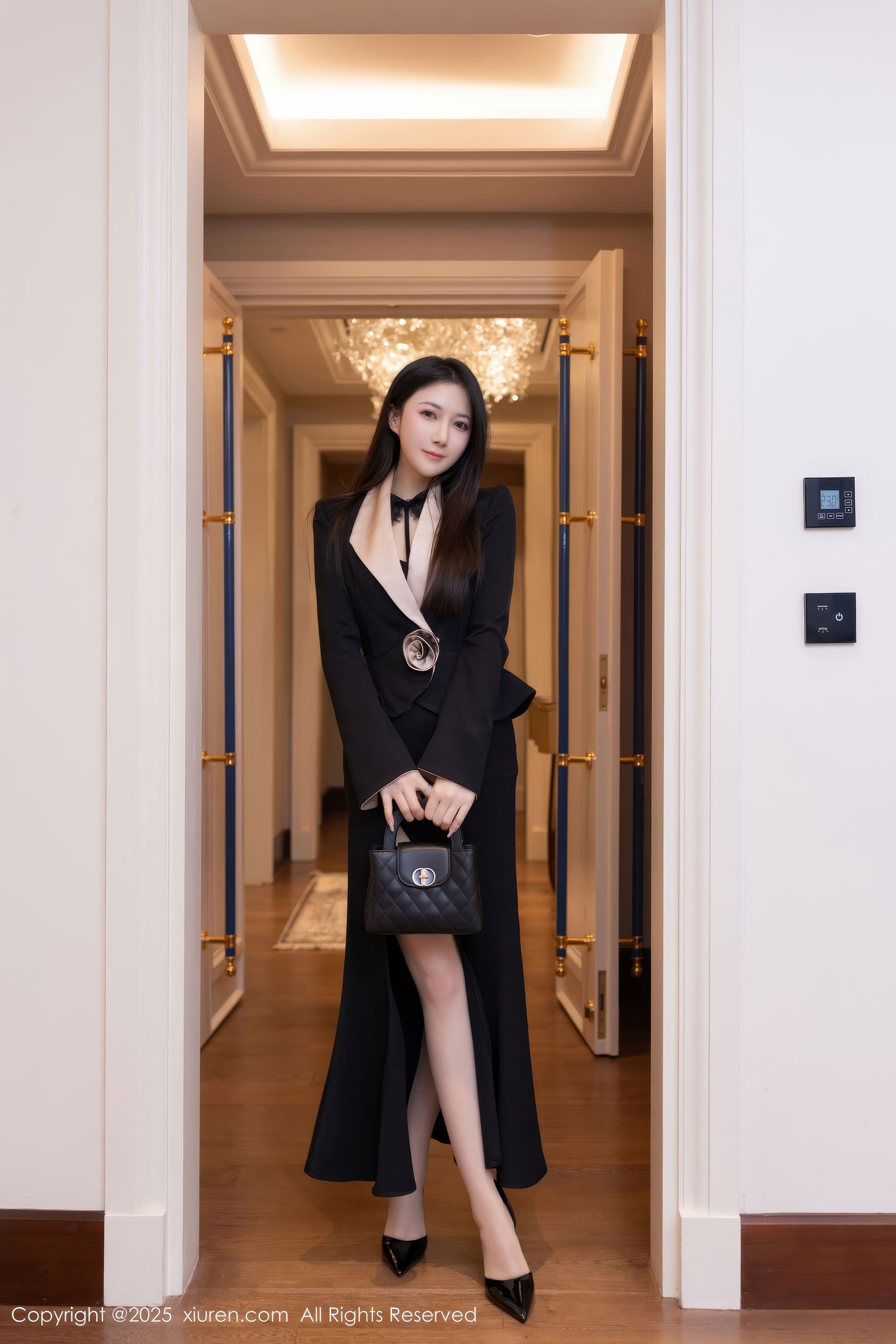 [秀人XiuRen] 2025.02.28 No.9953 鱼子酱Fish_第1张