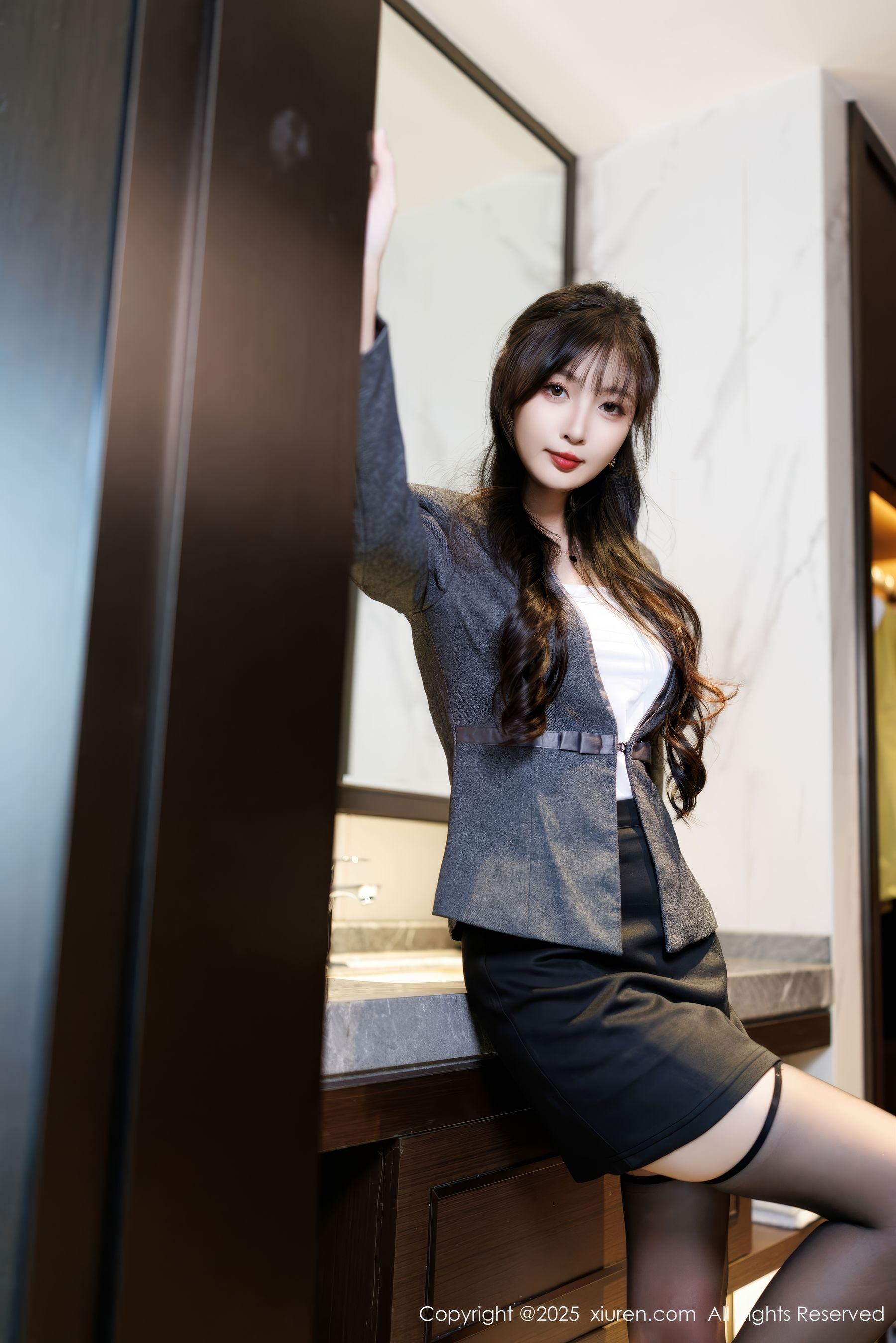 [秀人XiuRen] 2025.03.03 No.9957 樱桃小阑子_第2张