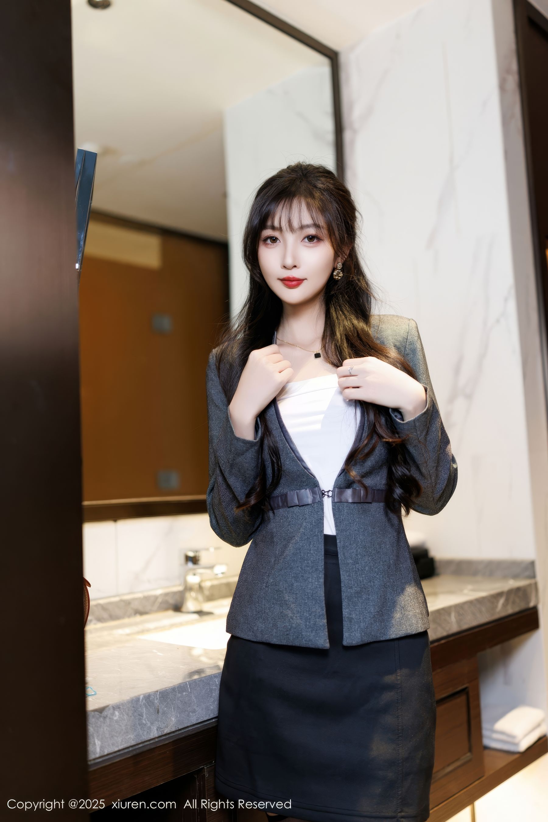 [秀人XiuRen] 2025.03.03 No.9957 樱桃小阑子_第3张