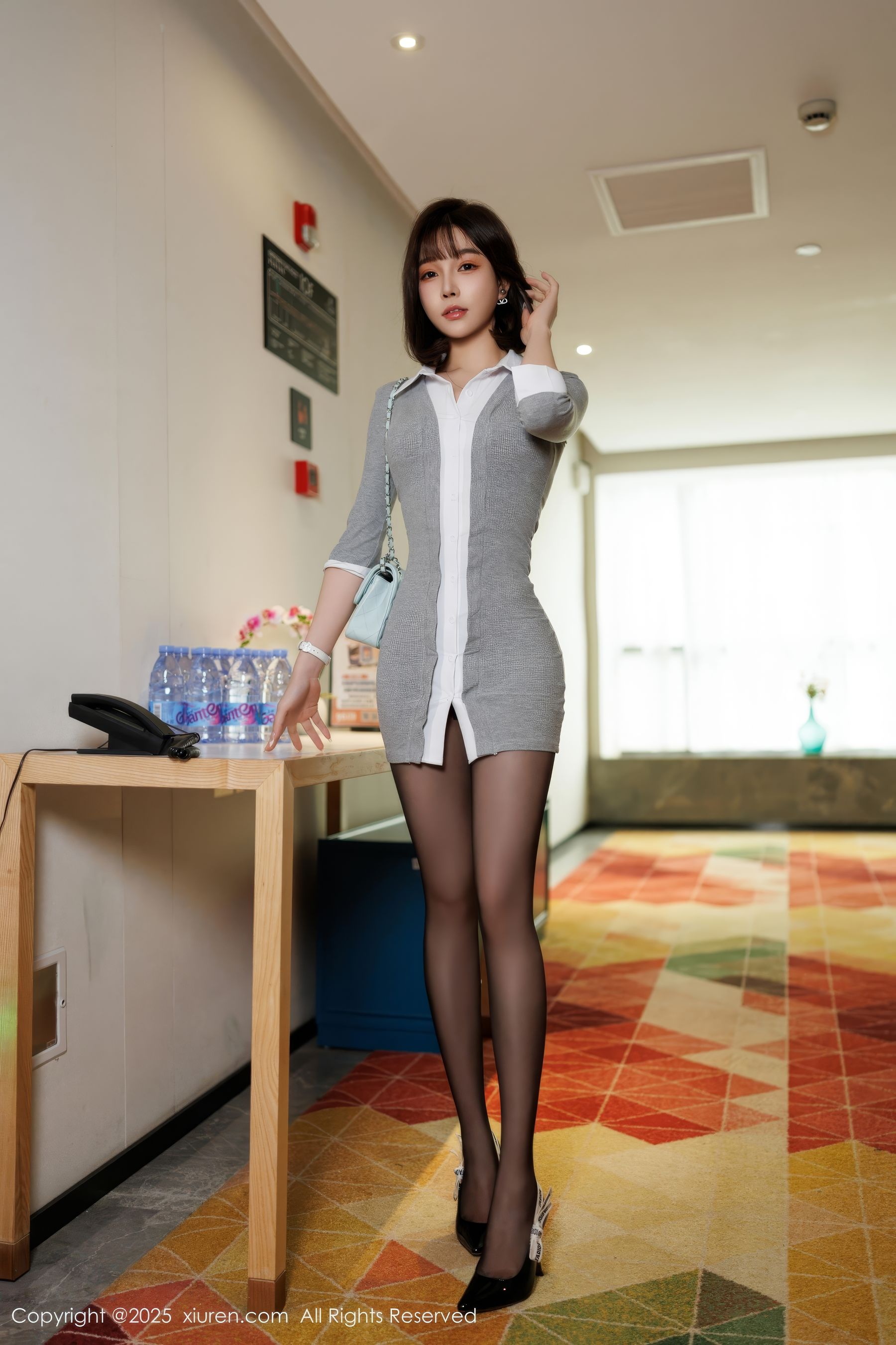 [秀人XiuRen] 2025.03.06 No.9978 徐莉芝Booty_第2张